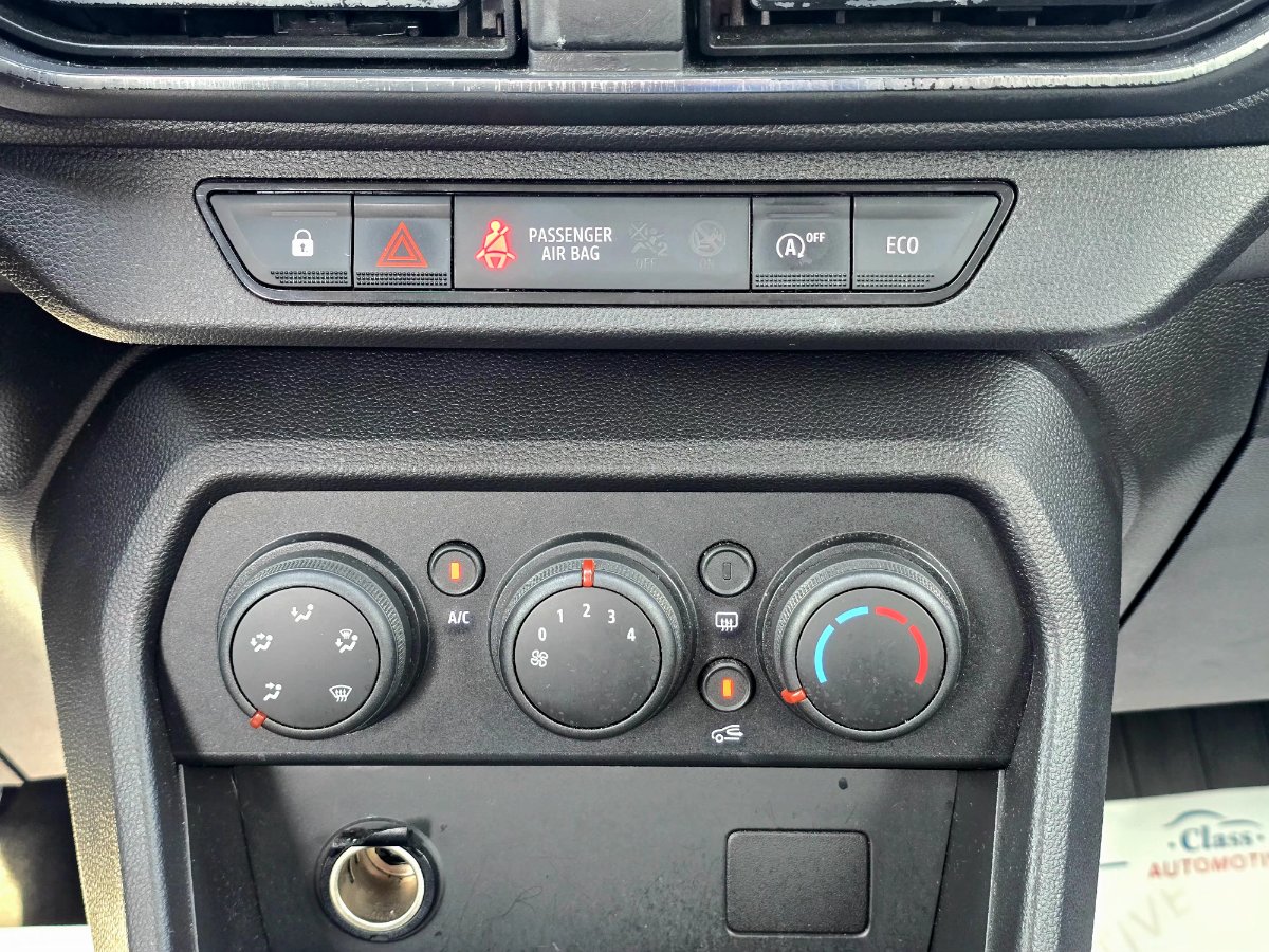 Dacia Logan 2021 TCe 90 MT6 Comfort - foto 16