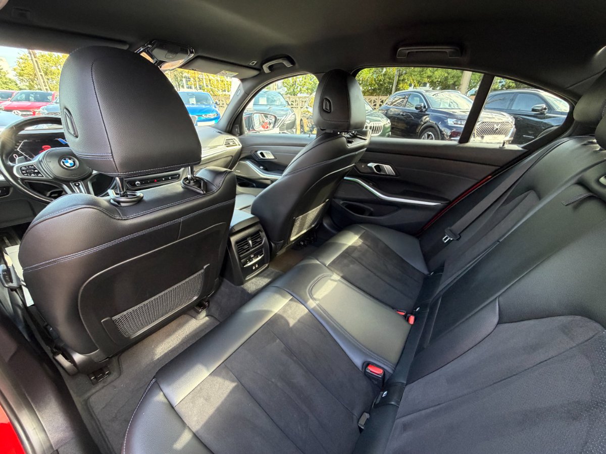 BMW Seria 3 2024 320d xDrive MHEV 190 CP - foto 24