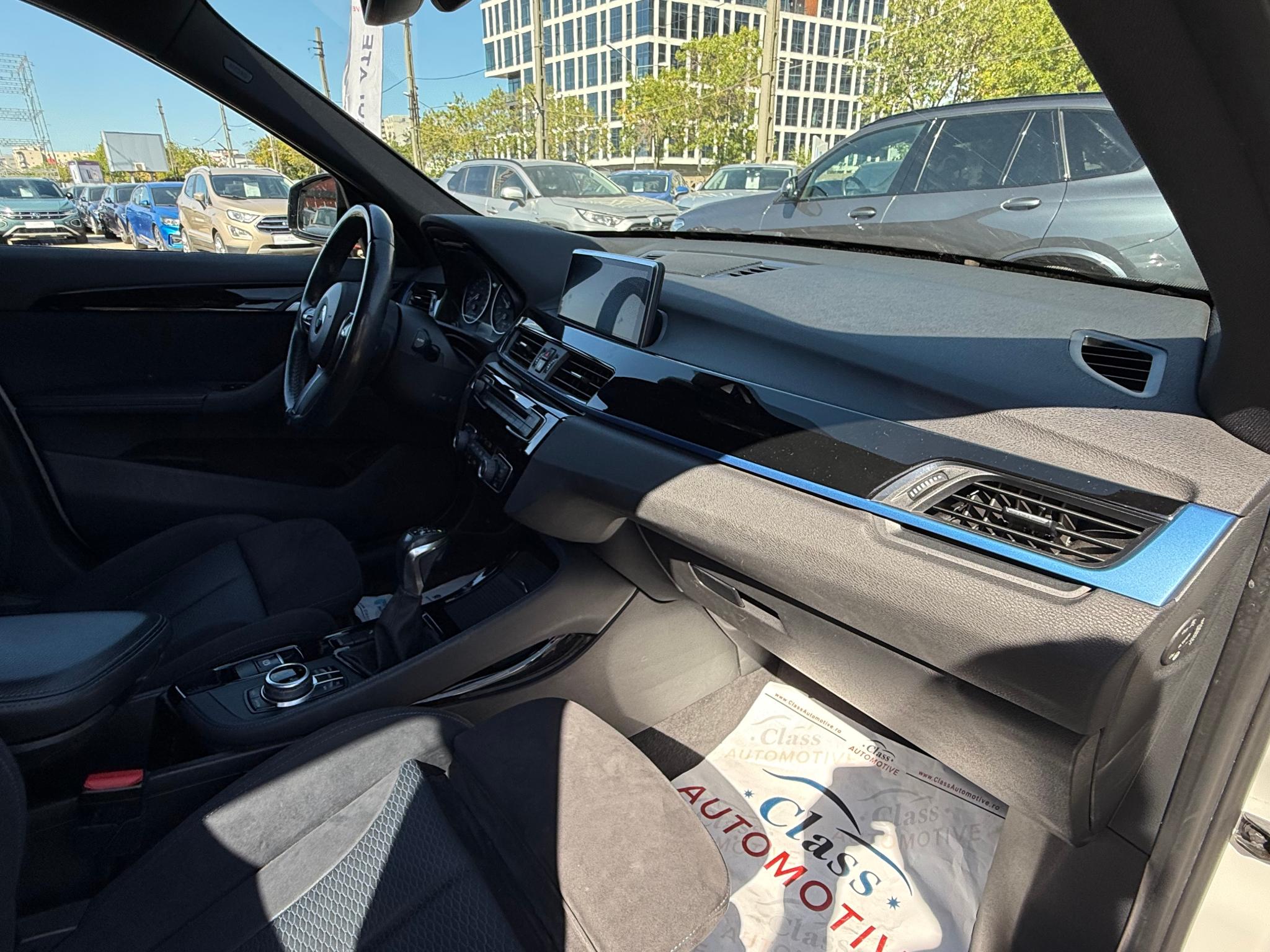 BMW X1 2017 sDrive18d AT - foto 13