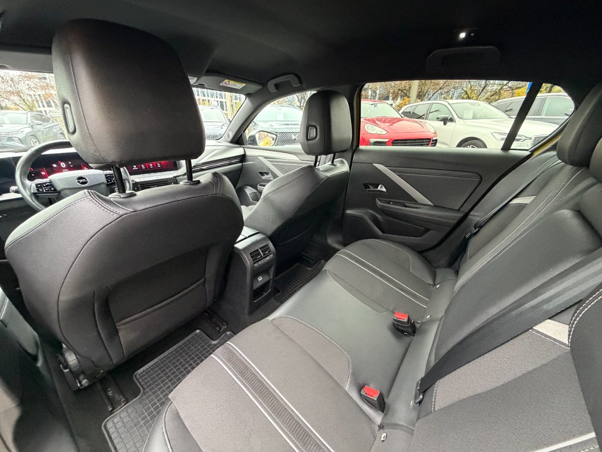 Opel Astra 2023 1.5L Start/Stop AT8 GS - foto 16