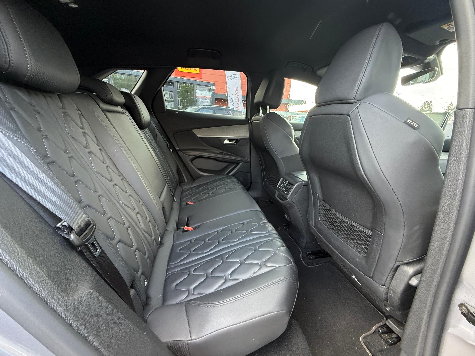 Peugeot 3008 2022 1.2 PureTech 130 EAT8 GT - foto 12