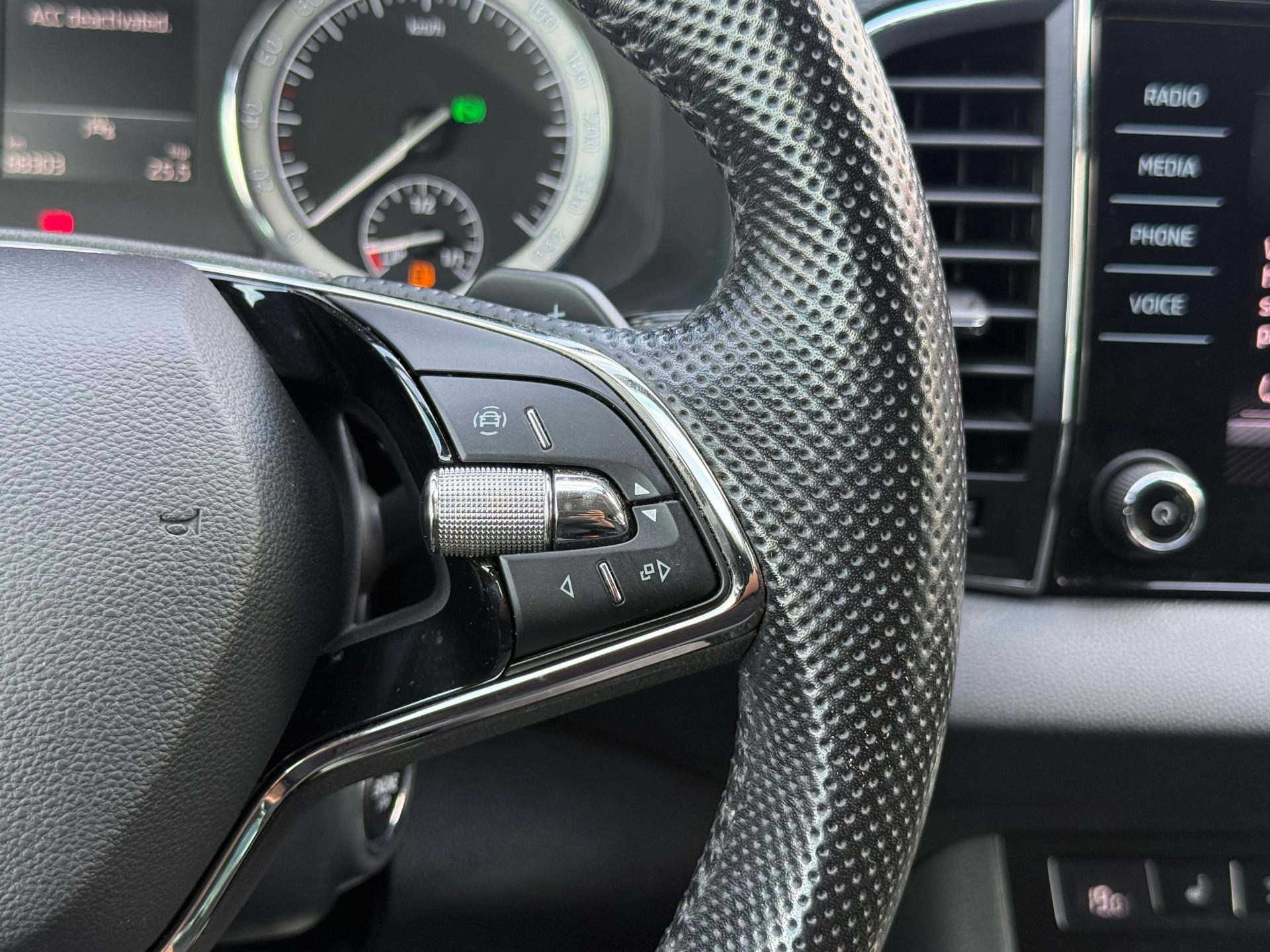 Skoda Karoq 2022 1.5 TSI DSG Style - foto 17