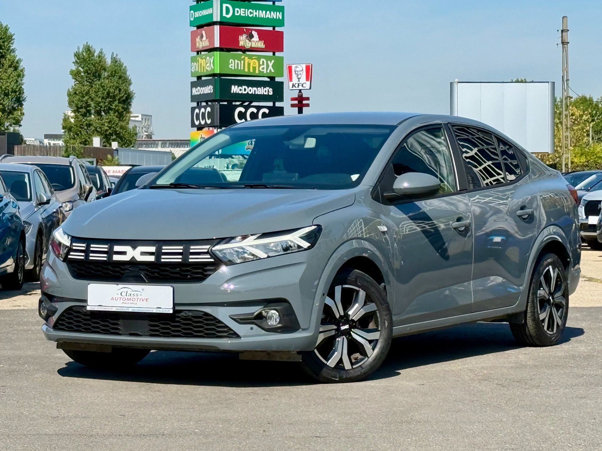 Dacia Logan 2024 TCe 90 CVT Prestige - foto 1