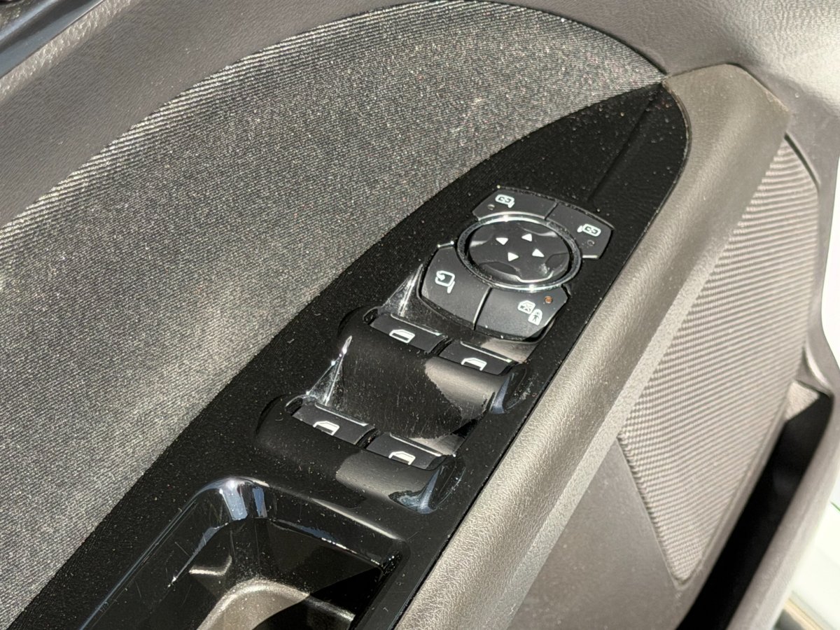 Ford Mondeo 2022 Hybrid Titanium 2.0 HEV eCVT - foto 8