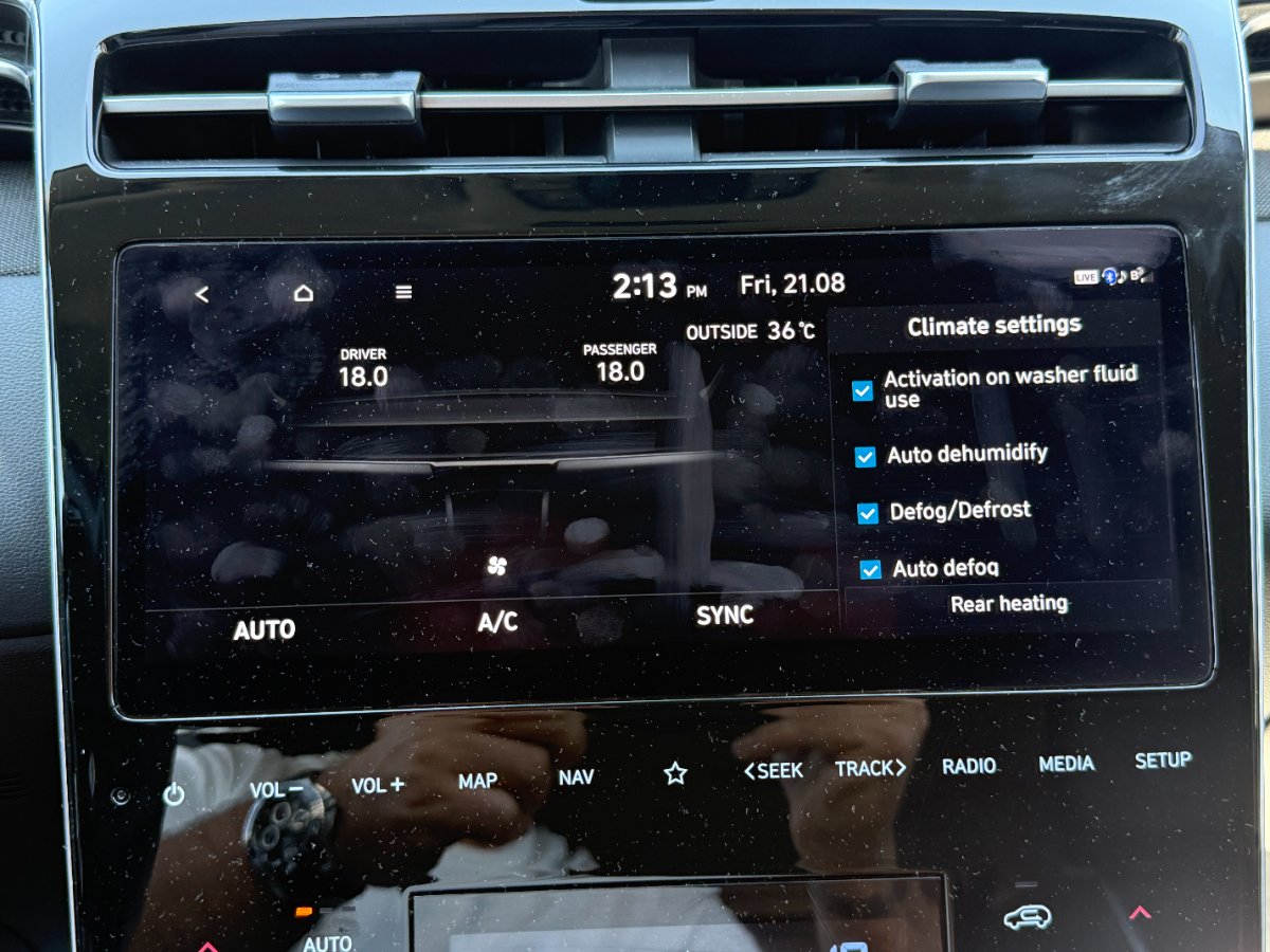 Hyundai TUCSON 2022 1.6 l MHEV 180 CP 4WD 7DCT Premium - foto 10
