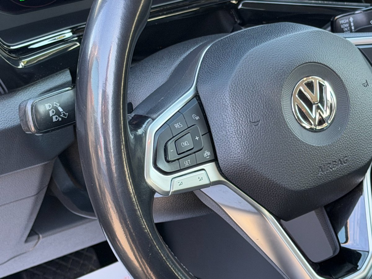 Volkswagen T-Cross 2019 1.0 TSI DSG Style - foto 10