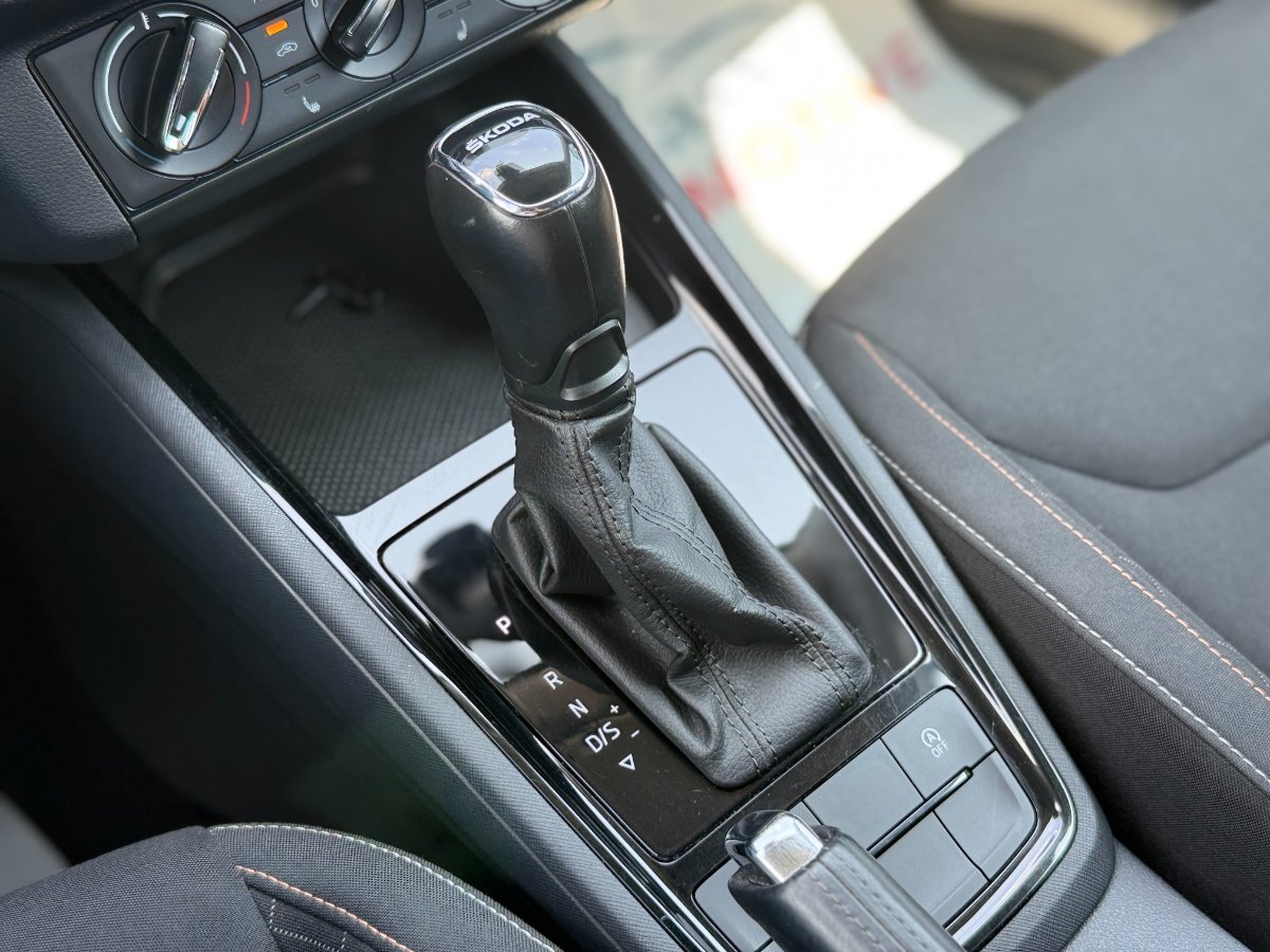 Skoda Scala 2020 1.6 TDI DSG Ambition - foto 17