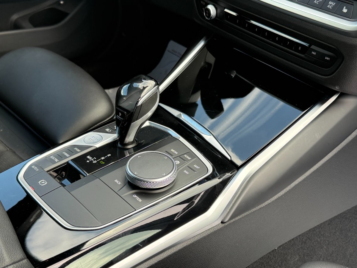 BMW Seria 3 2022 330e AT PHEV - foto 20