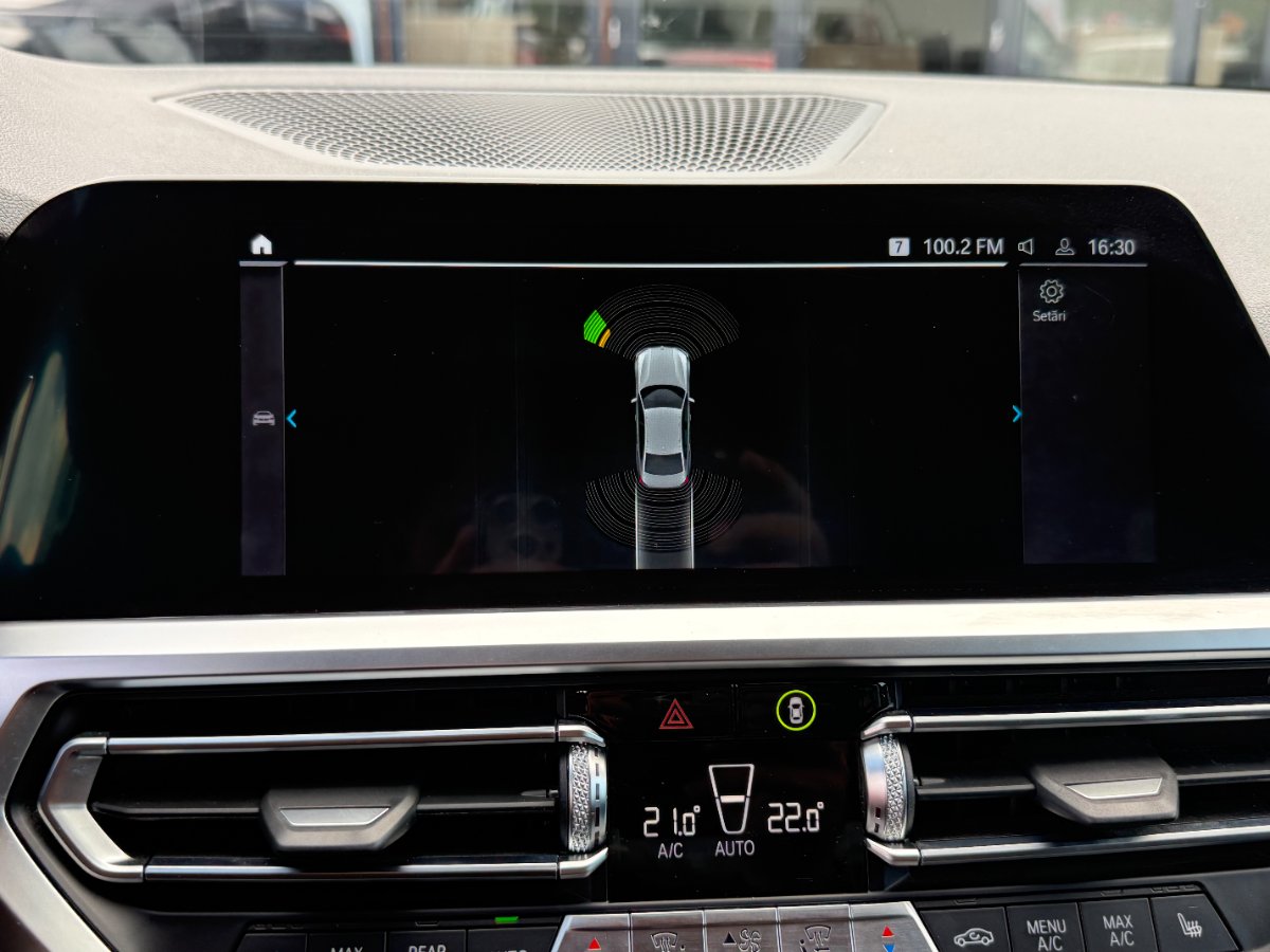 BMW Seria 3 2022 330e AT PHEV - foto 26