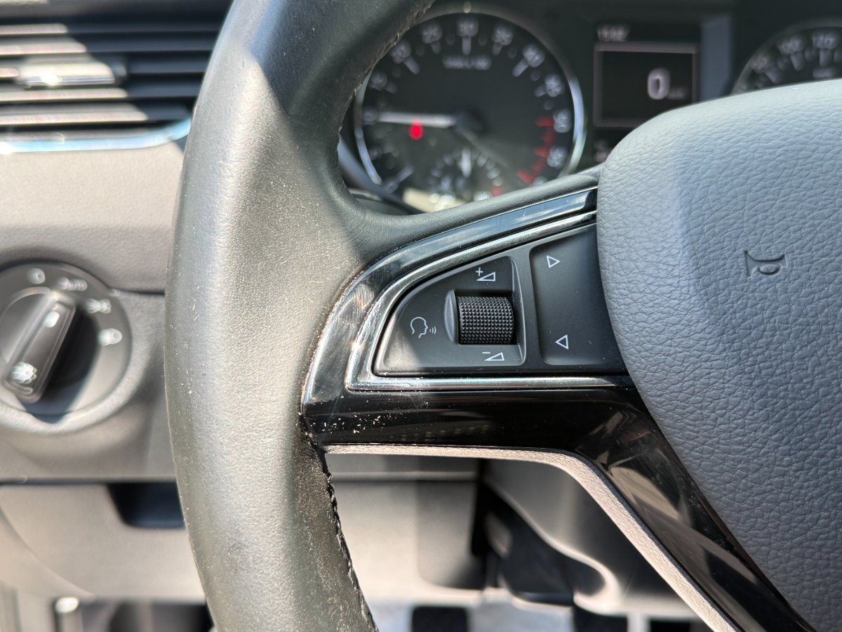 Skoda Octavia 2015 1.6 TDI DSG Ambition - foto 14