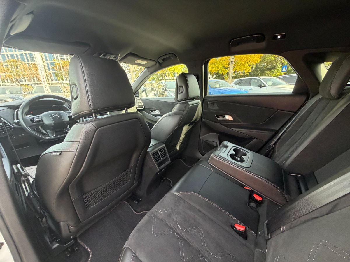 DS Automobiles PureTech 180 Aut. Performance Line + 2021 - foto 18