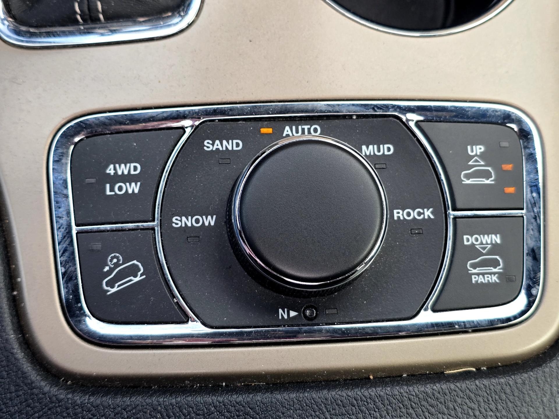 Jeep Grand Cherooke 3.0 AT 250 CP Overland - foto 15