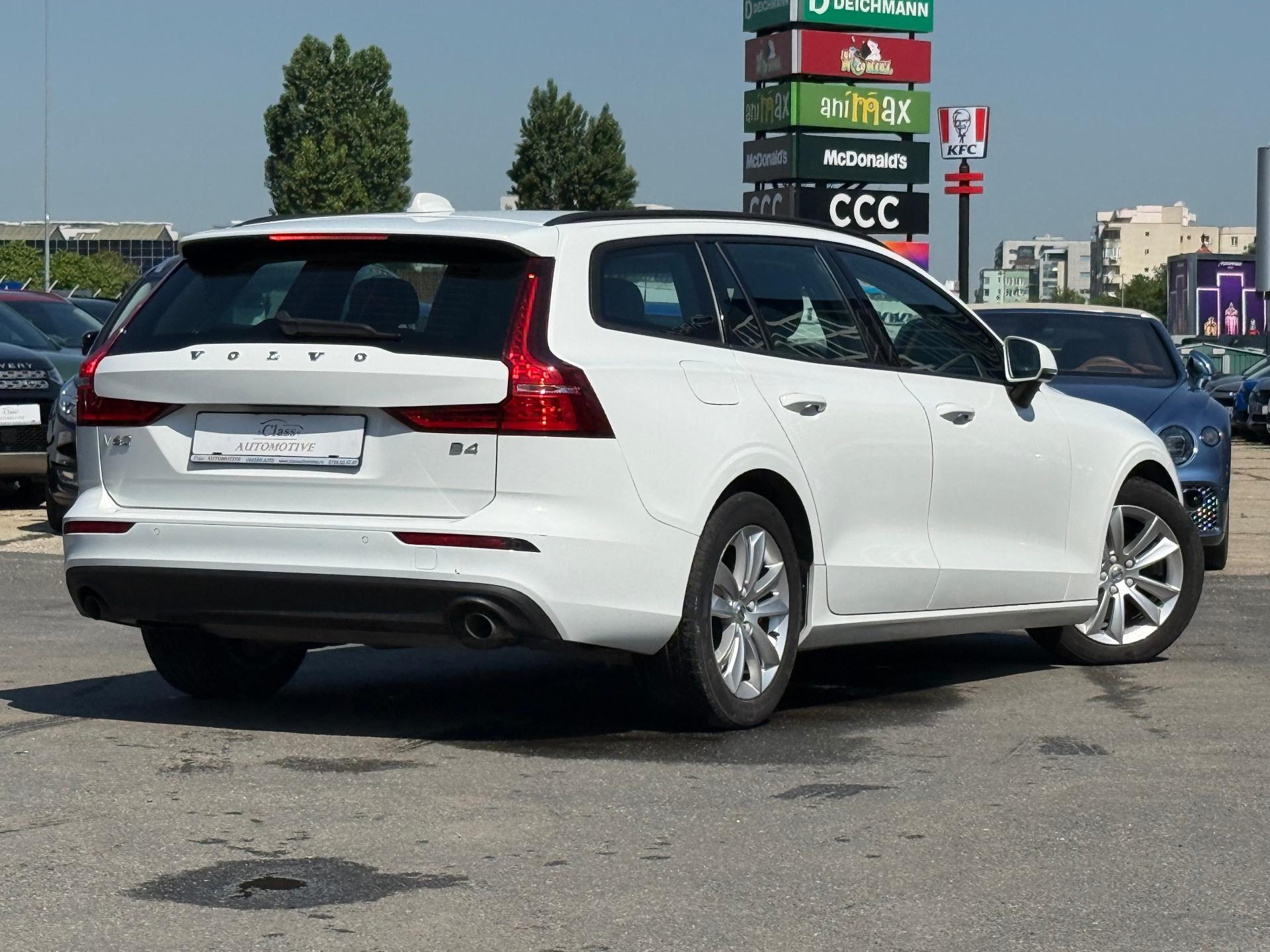 Volvo V60 2021 - foto 14
