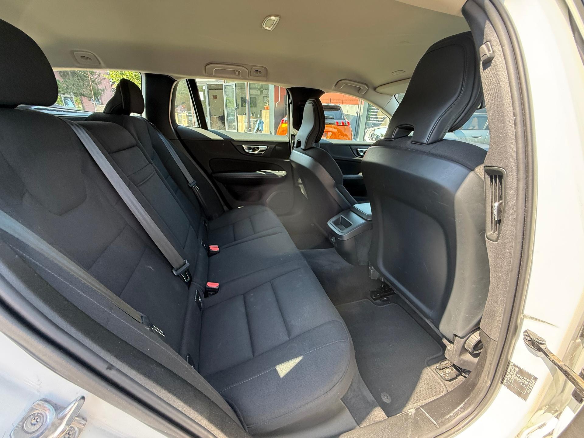 Volvo V60 2021 - foto 20
