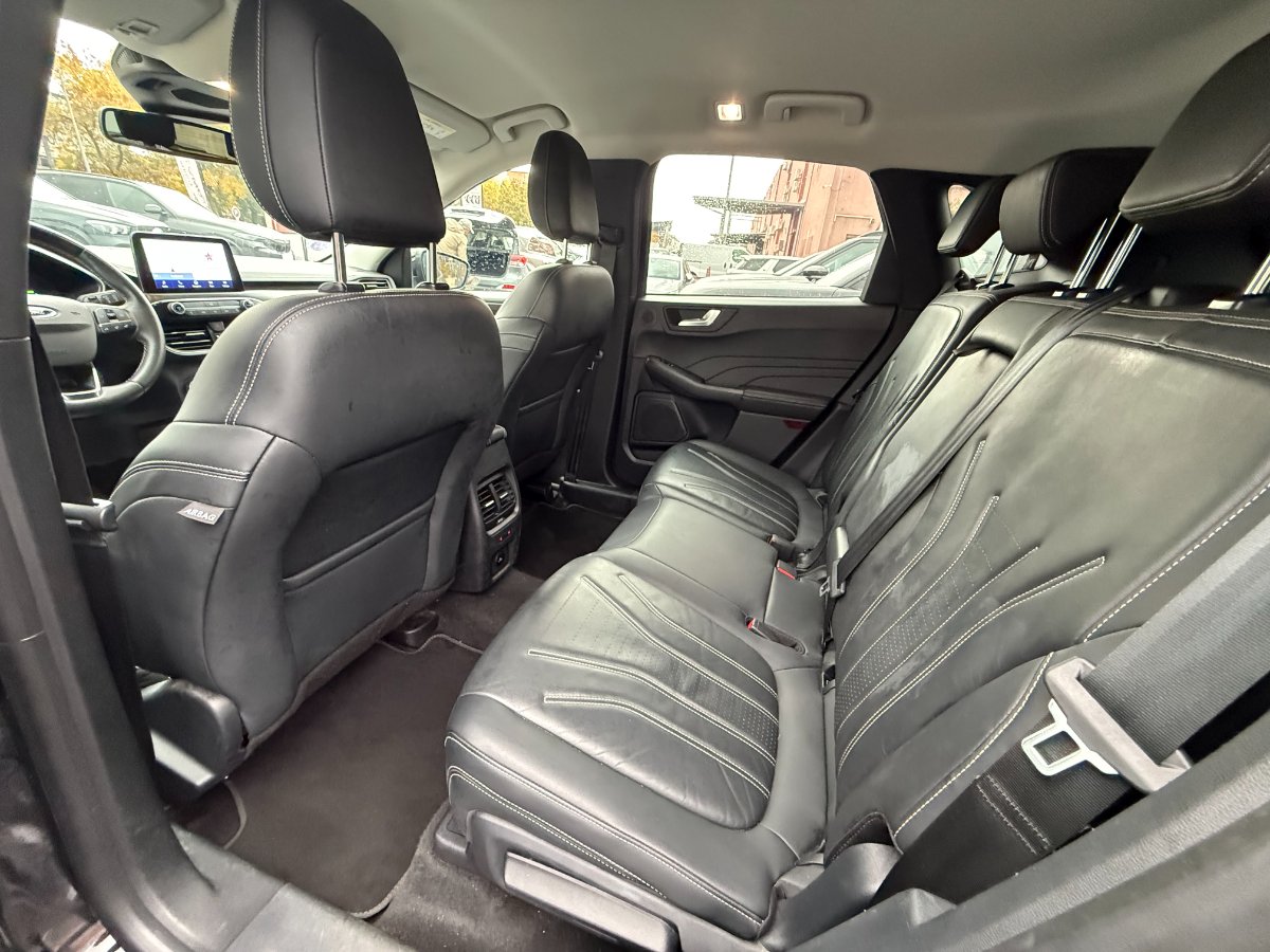 Ford Kuga 2023 2.5 Duratec FHEV FWD Vignale - foto 12