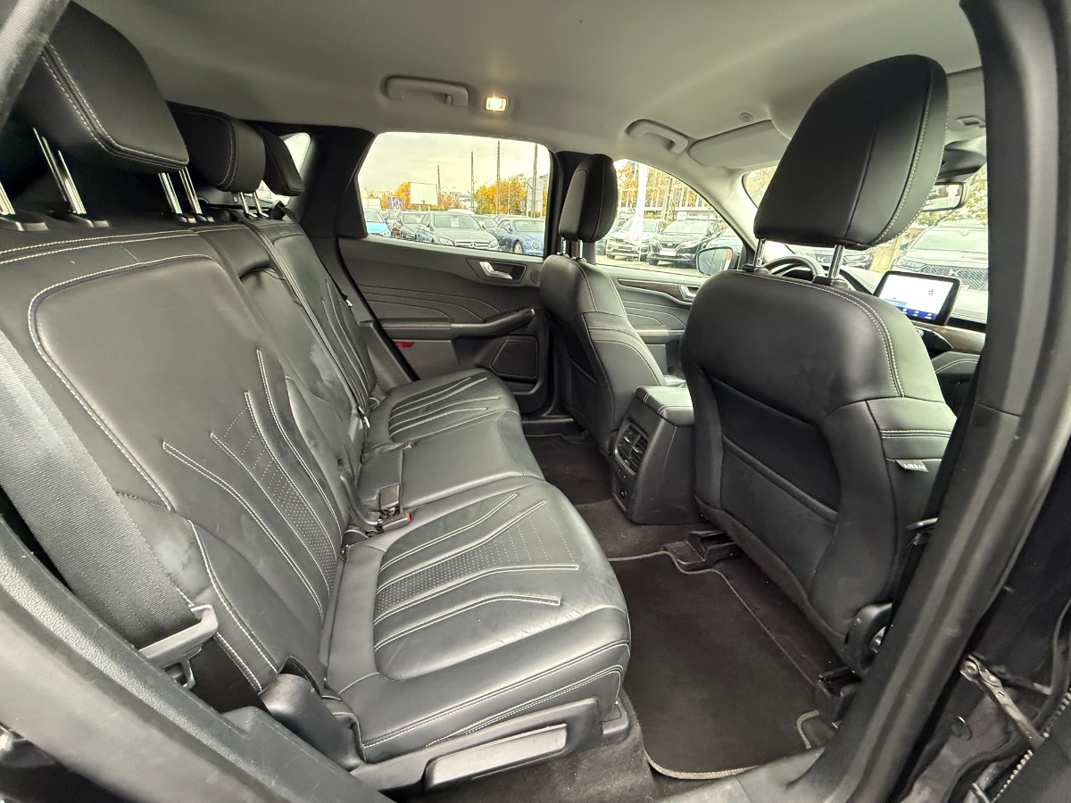 Ford Kuga 2023 2.5 Duratec FHEV FWD Vignale - foto 17