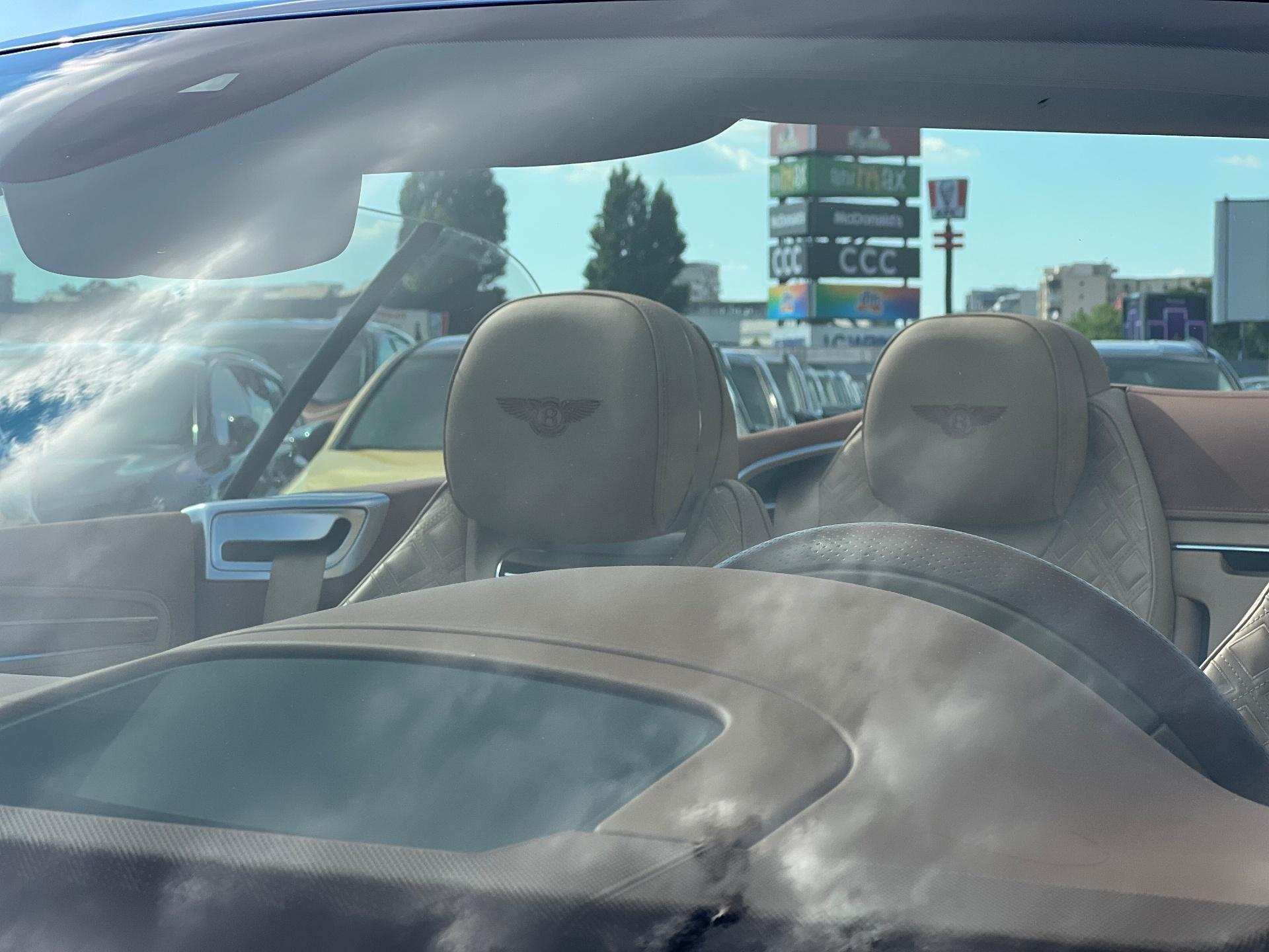 Bentley Continental 2023 - foto 9