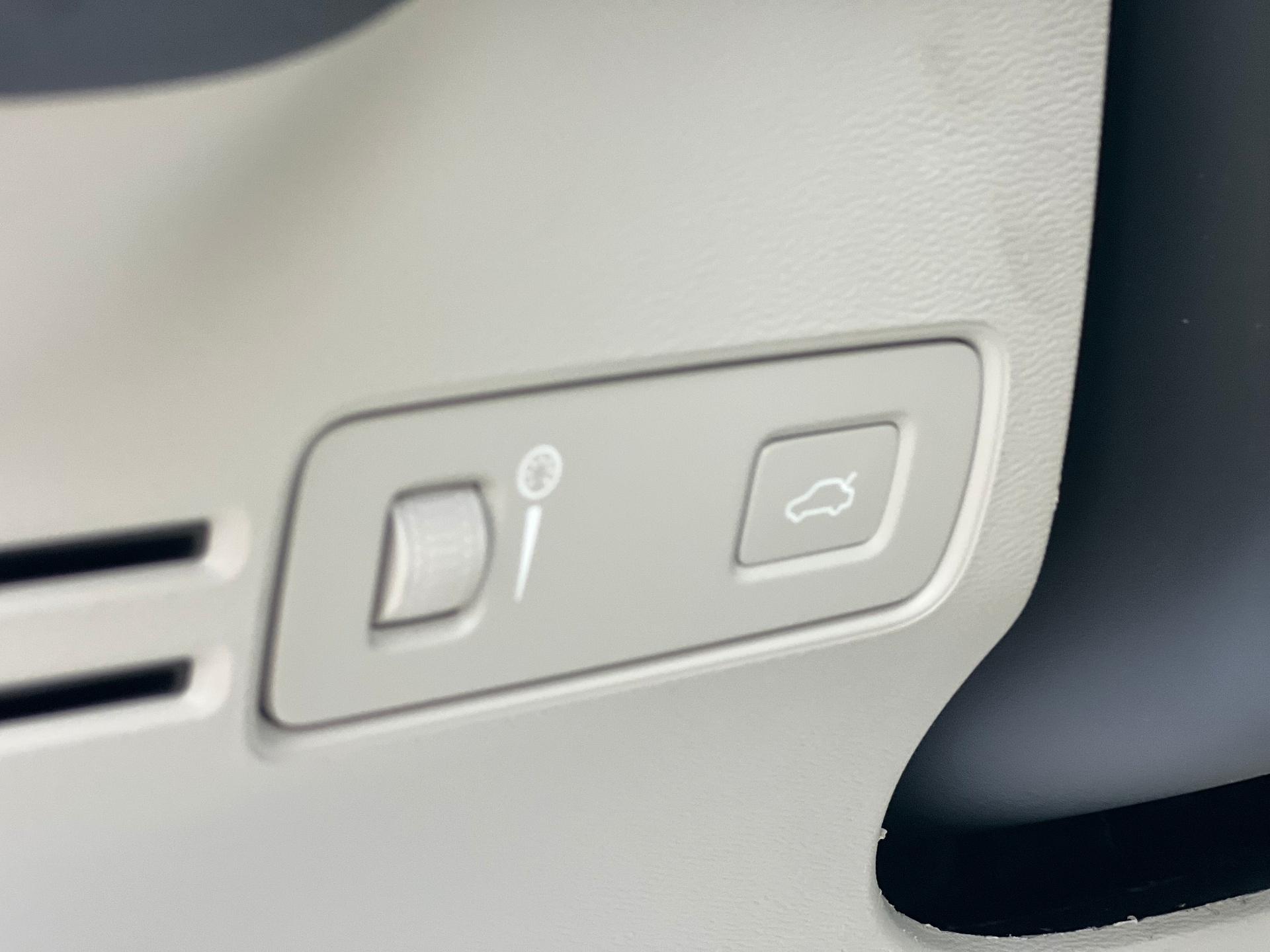 Volvo XC40 T5 Twin Engine 4WD - foto 14