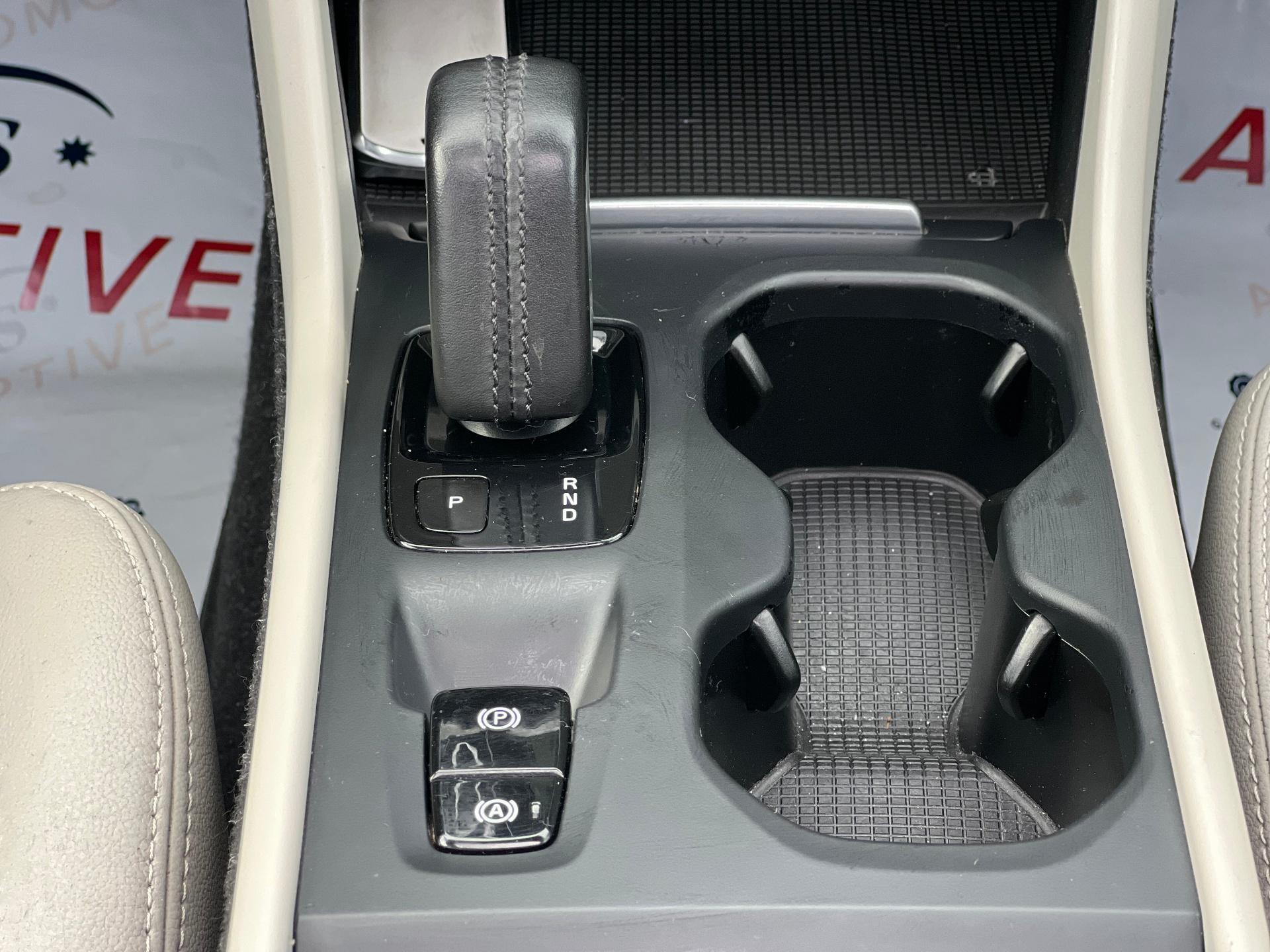 Volvo XC40 T5 Twin Engine 4WD - foto 23