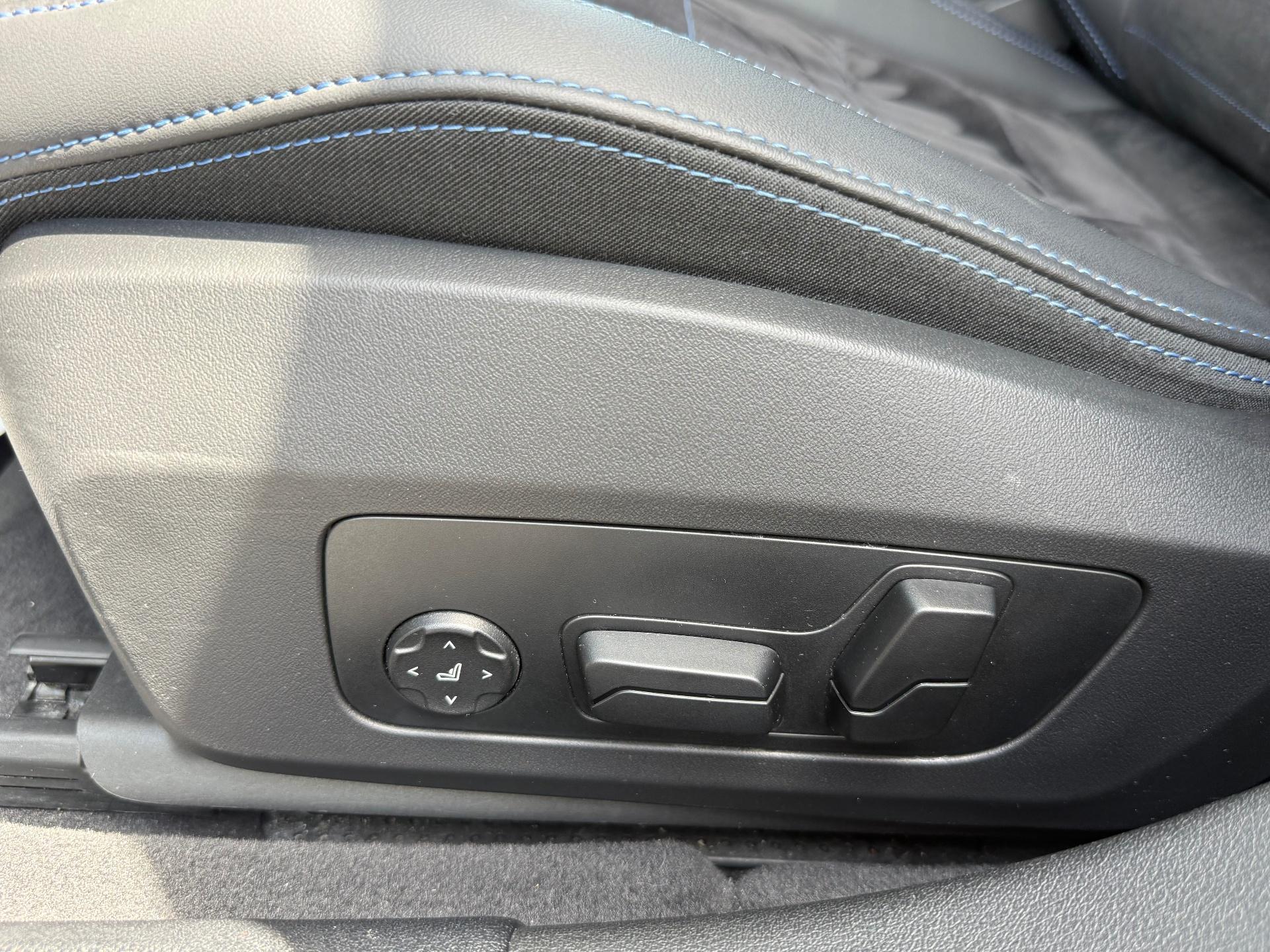 BMW Seria 1 2025 120d automat Pachet M - foto 25