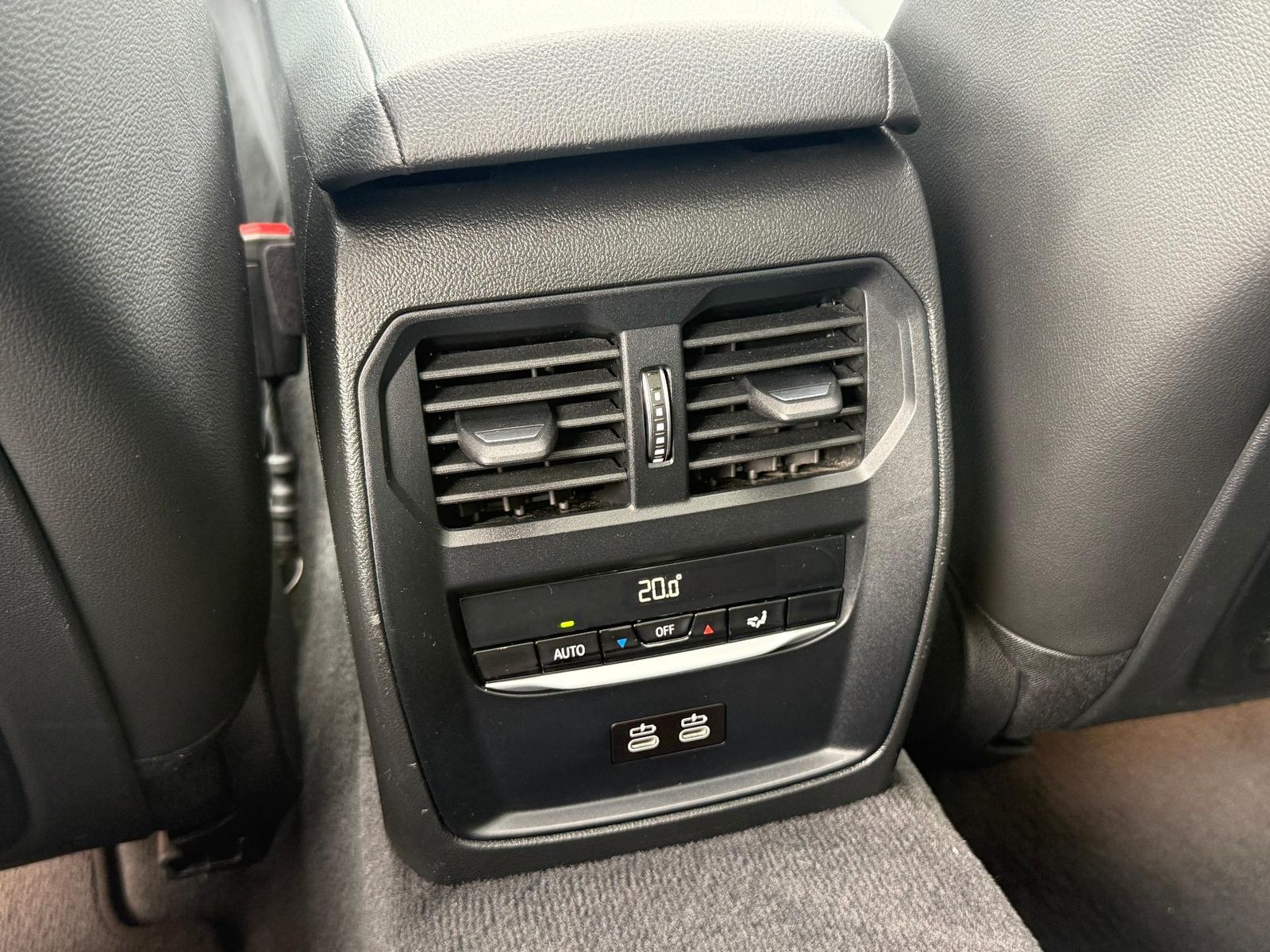BMW Seria 3 2022 320d xDrive AT Luxury Line - foto 31