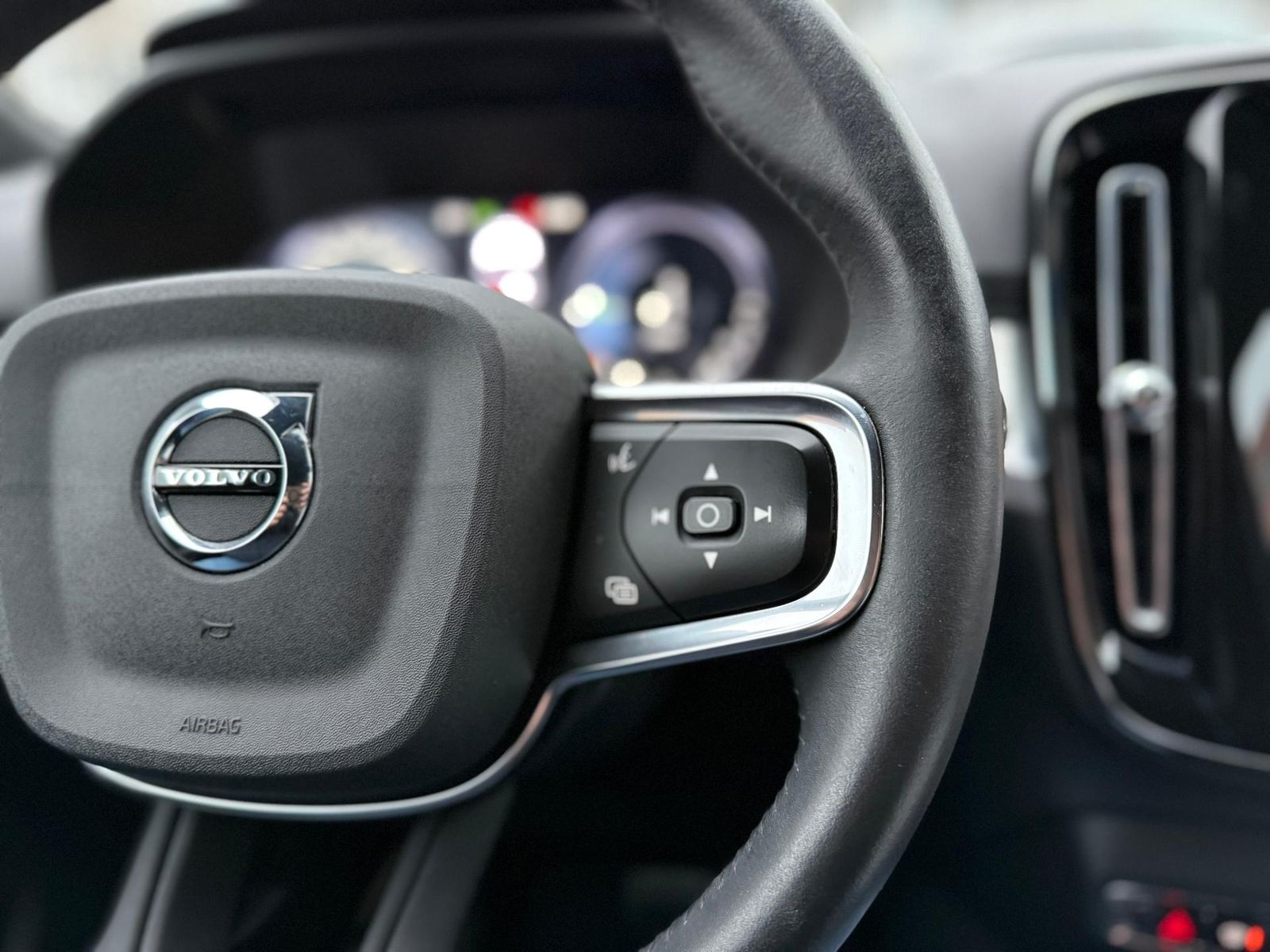 Volvo XC40 2021 - foto 13
