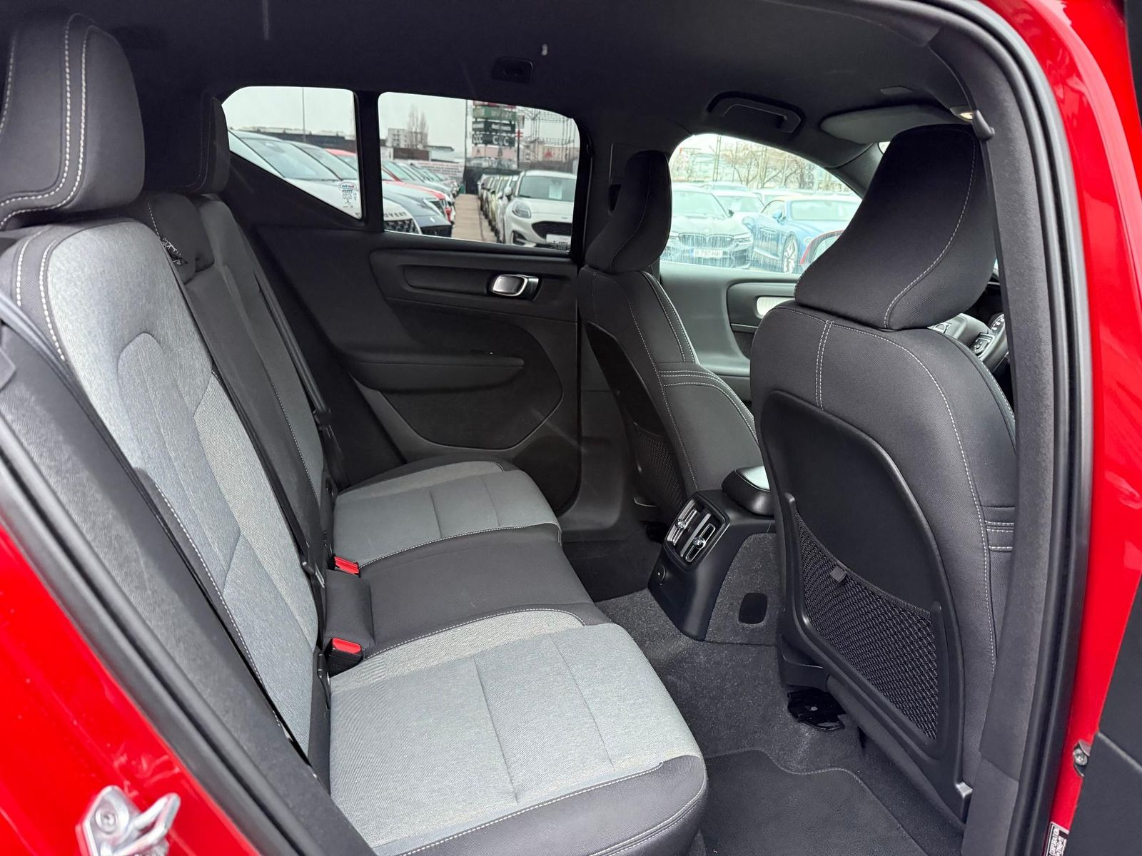 Volvo XC40 2021 - foto 16
