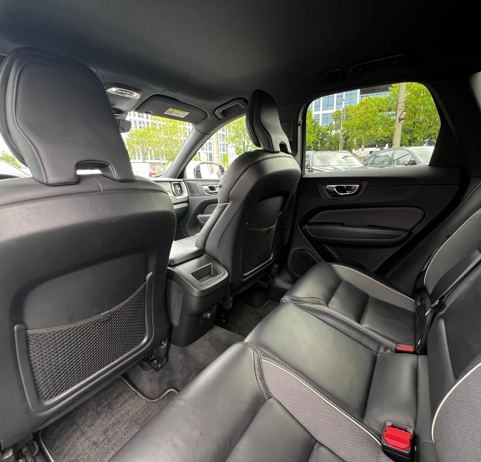 Volvo XC 60 2020 - foto 15
