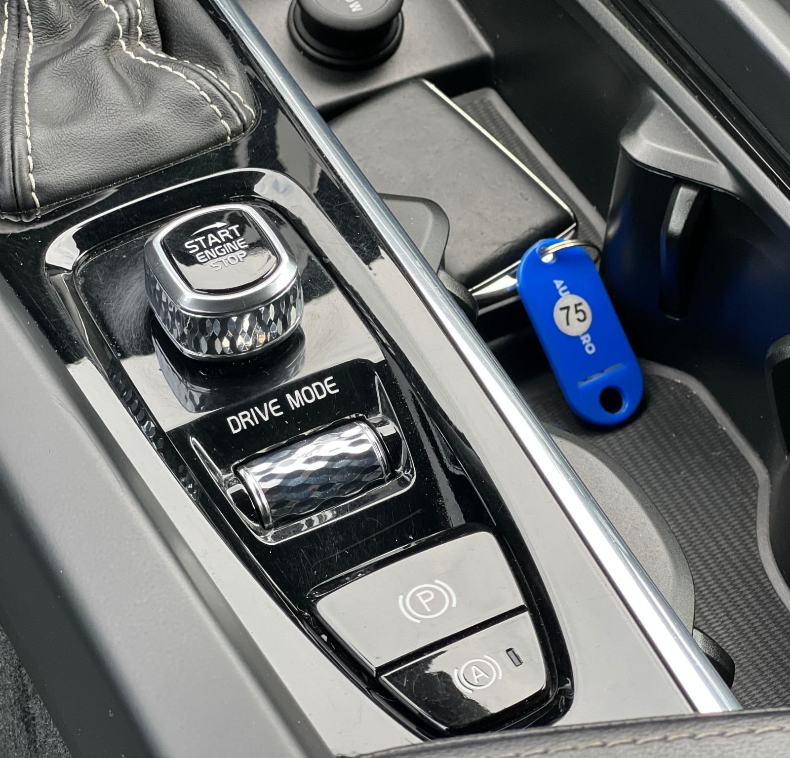 Volvo XC 60 2020 - foto 20
