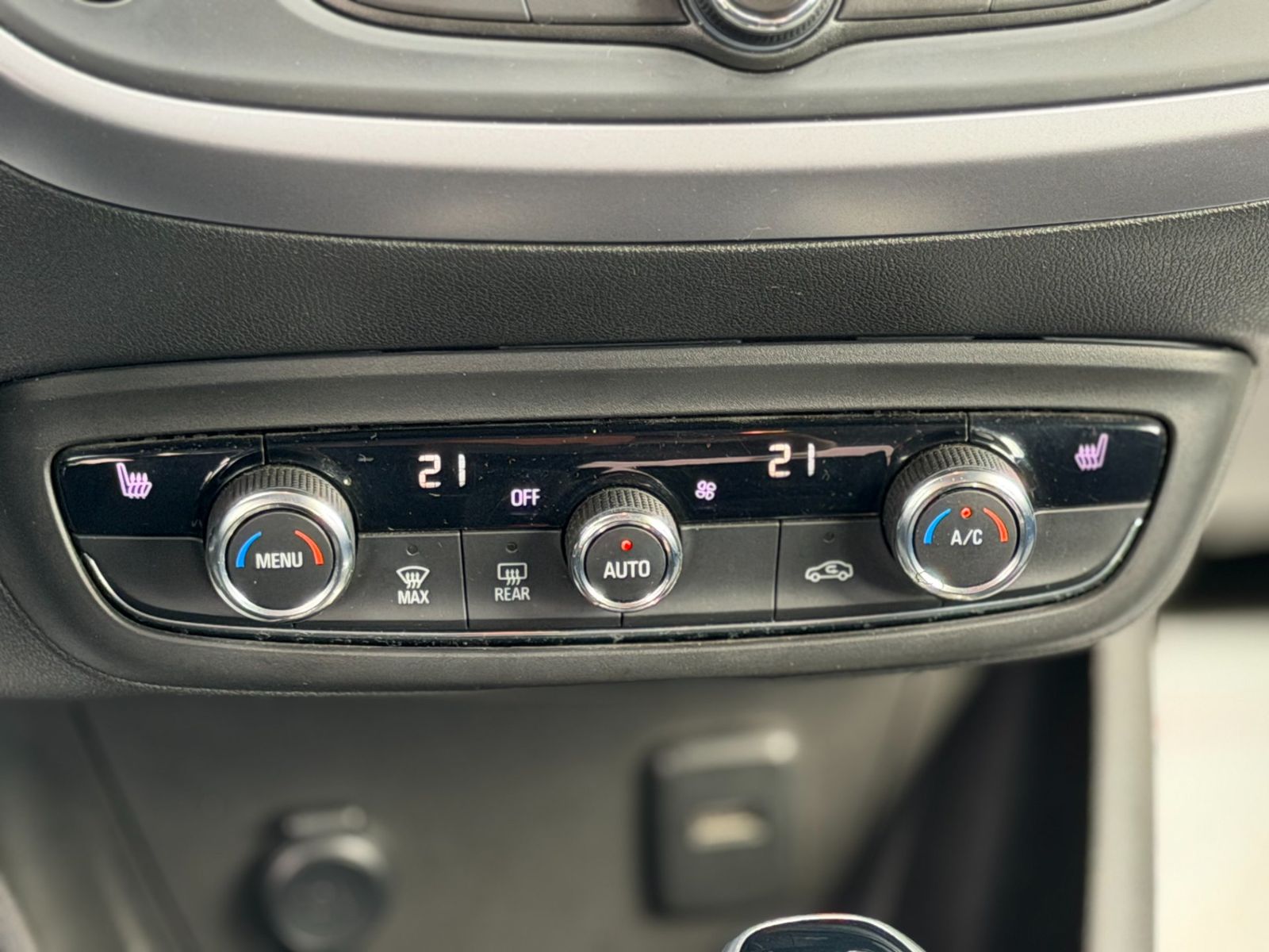 Opel Crossland (X) 2021 1.2 Turbo Start/Stop Aut. Enjoy - foto 12