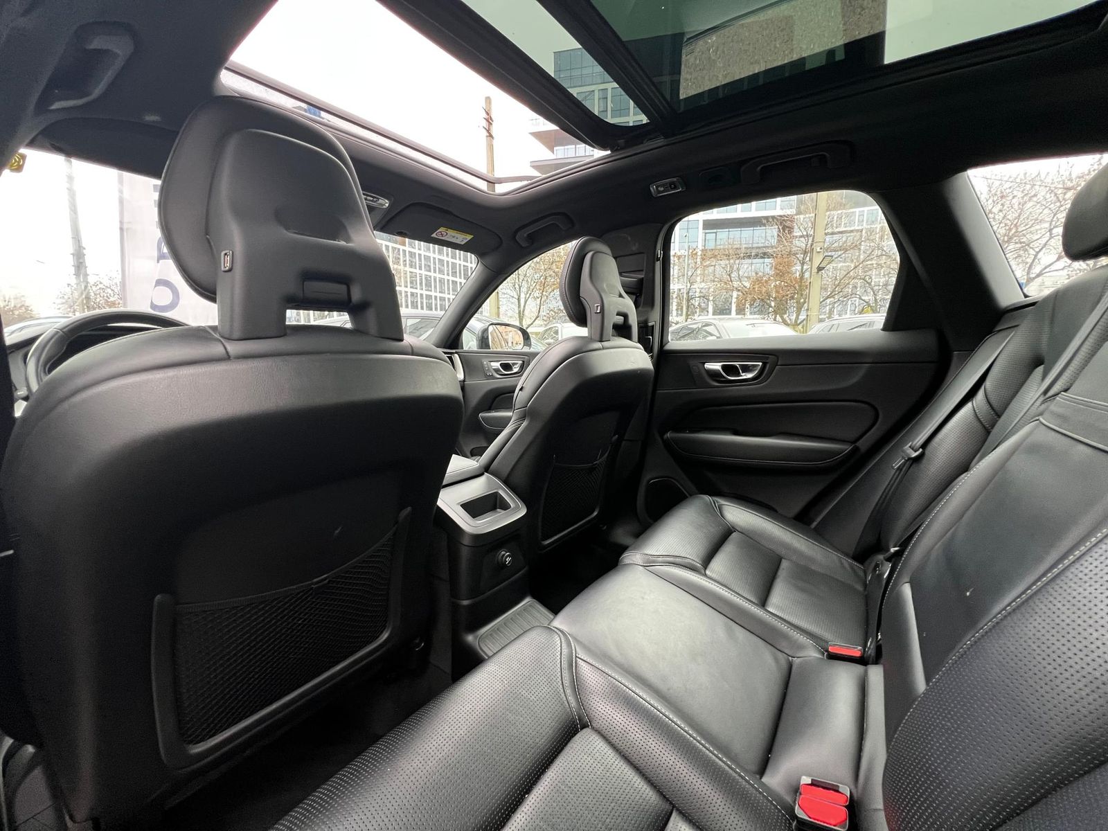 Volvo XC60 2020 T8 Twin Engine AWD R-Design - foto 15