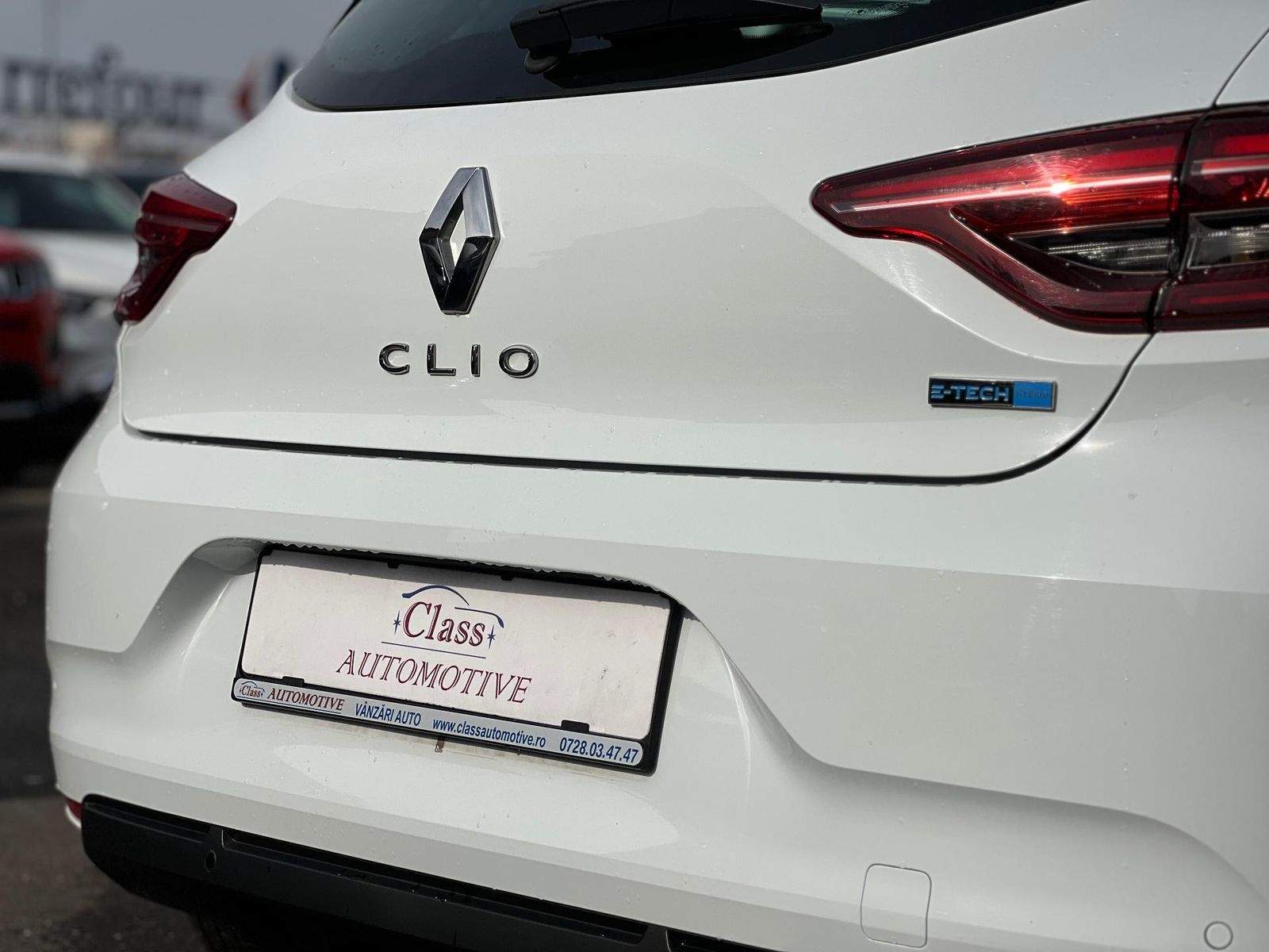 Renault Clio 1.6 E-TECH HYBRID 145 CP - foto 6