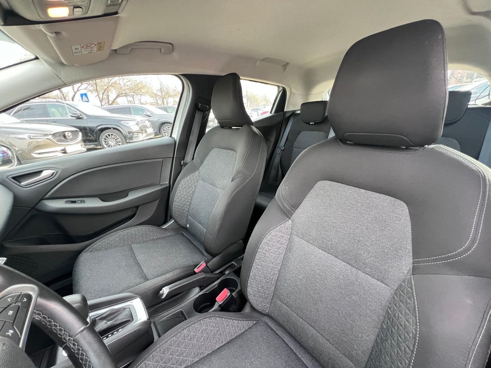 Renault Clio 1.6 E-TECH HYBRID 145 CP - foto 10