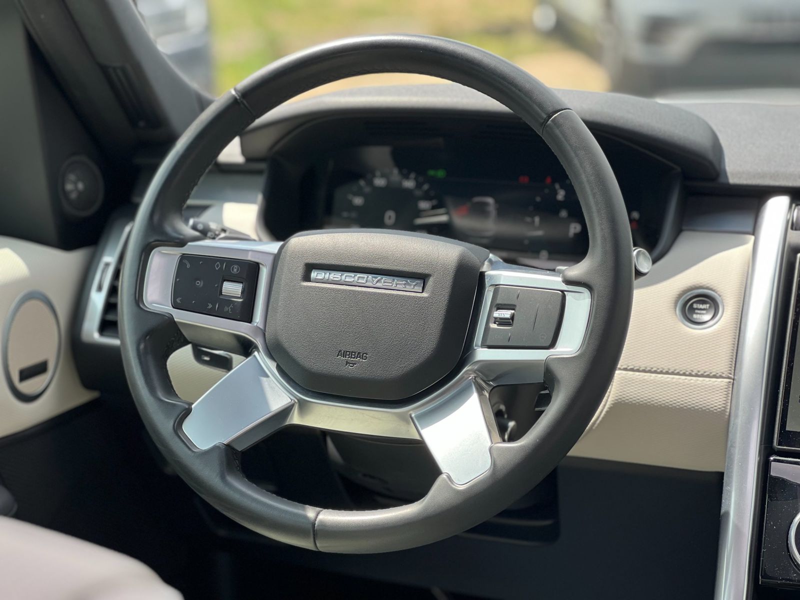 Land Rover Discovery 2024 - foto 28
