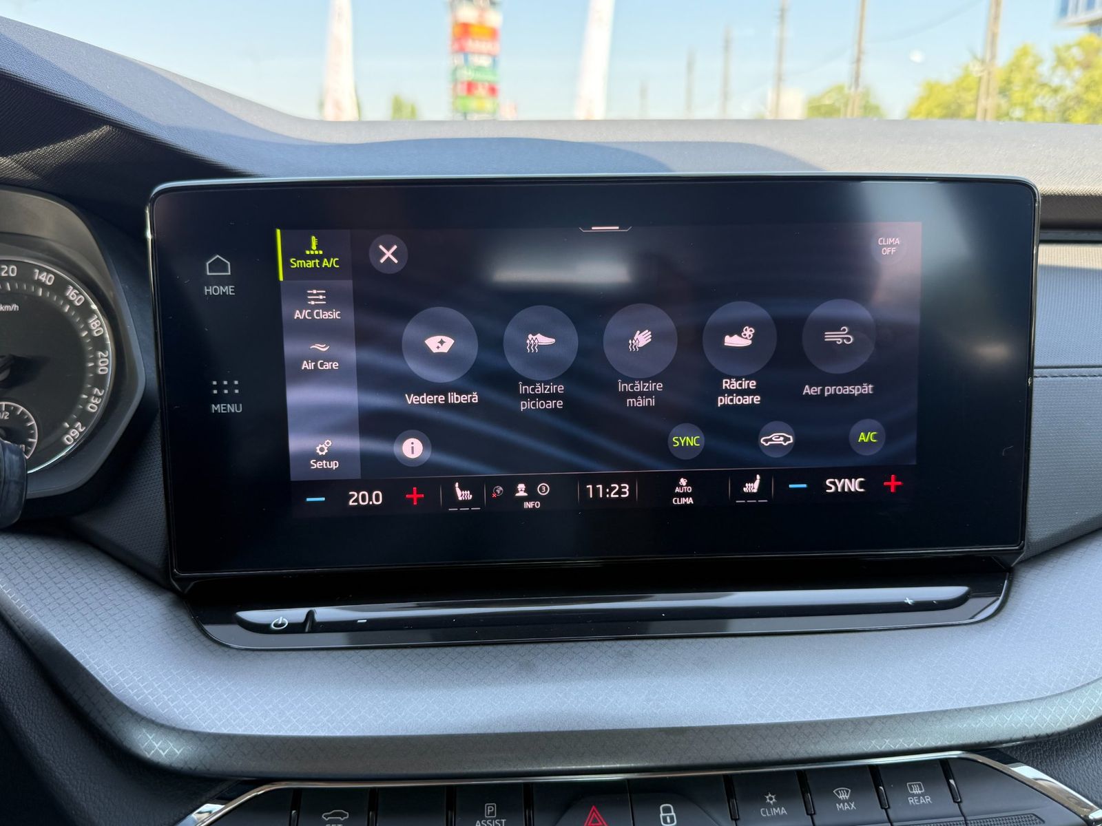 Skoda Octavia 2023 1.0 TSI DSG Mild Hybrid Ambition - foto 30
