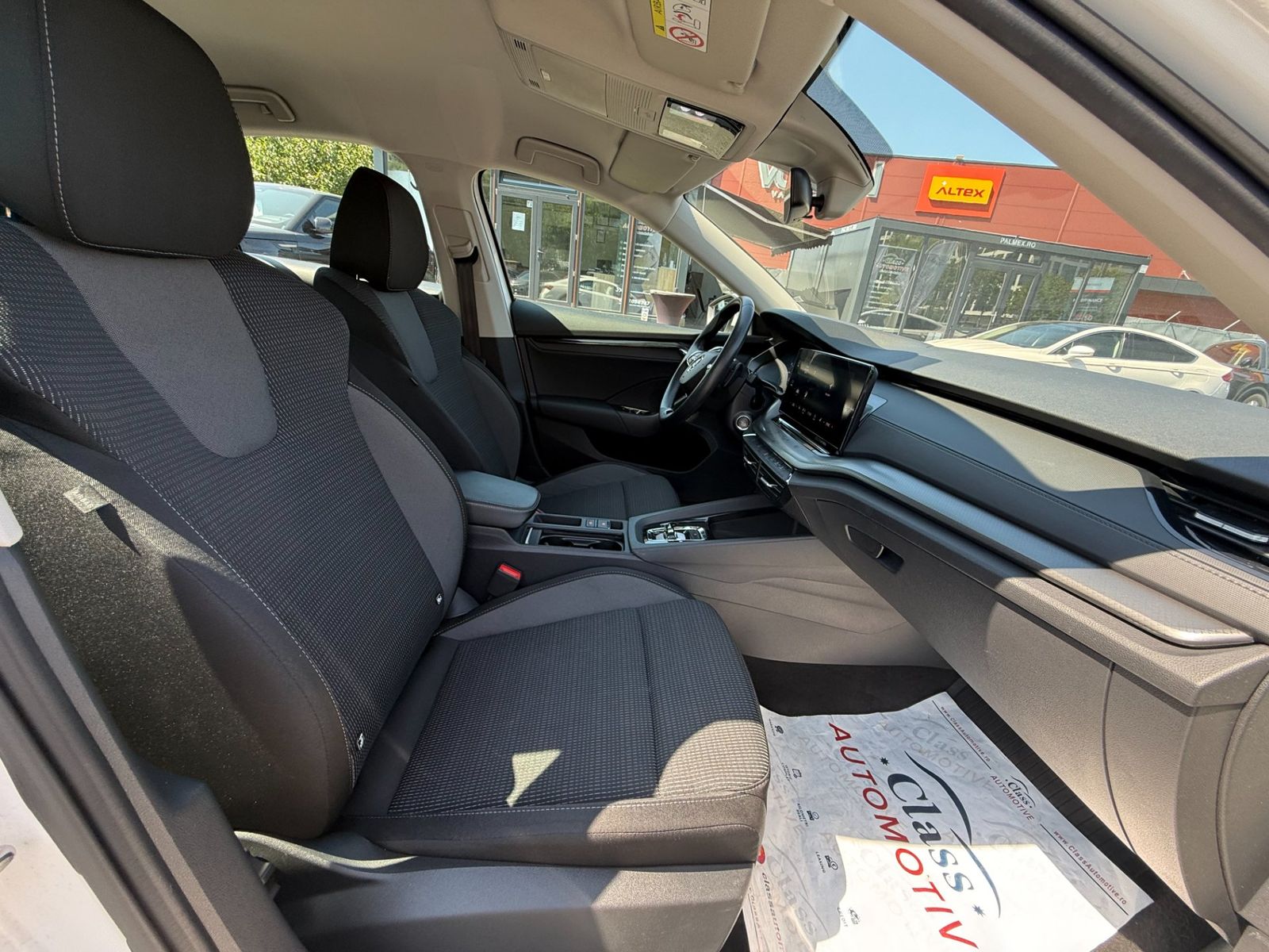 Skoda Octavia 2023 1.0 TSI DSG Mild Hybrid Ambition - foto 17