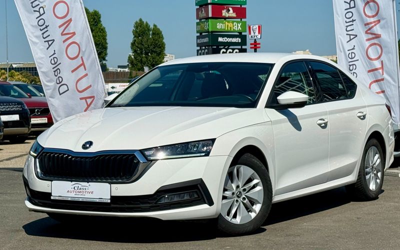 Skoda Octavia 2023 1.0 TSI DSG Mild Hybrid Ambition - foto 1