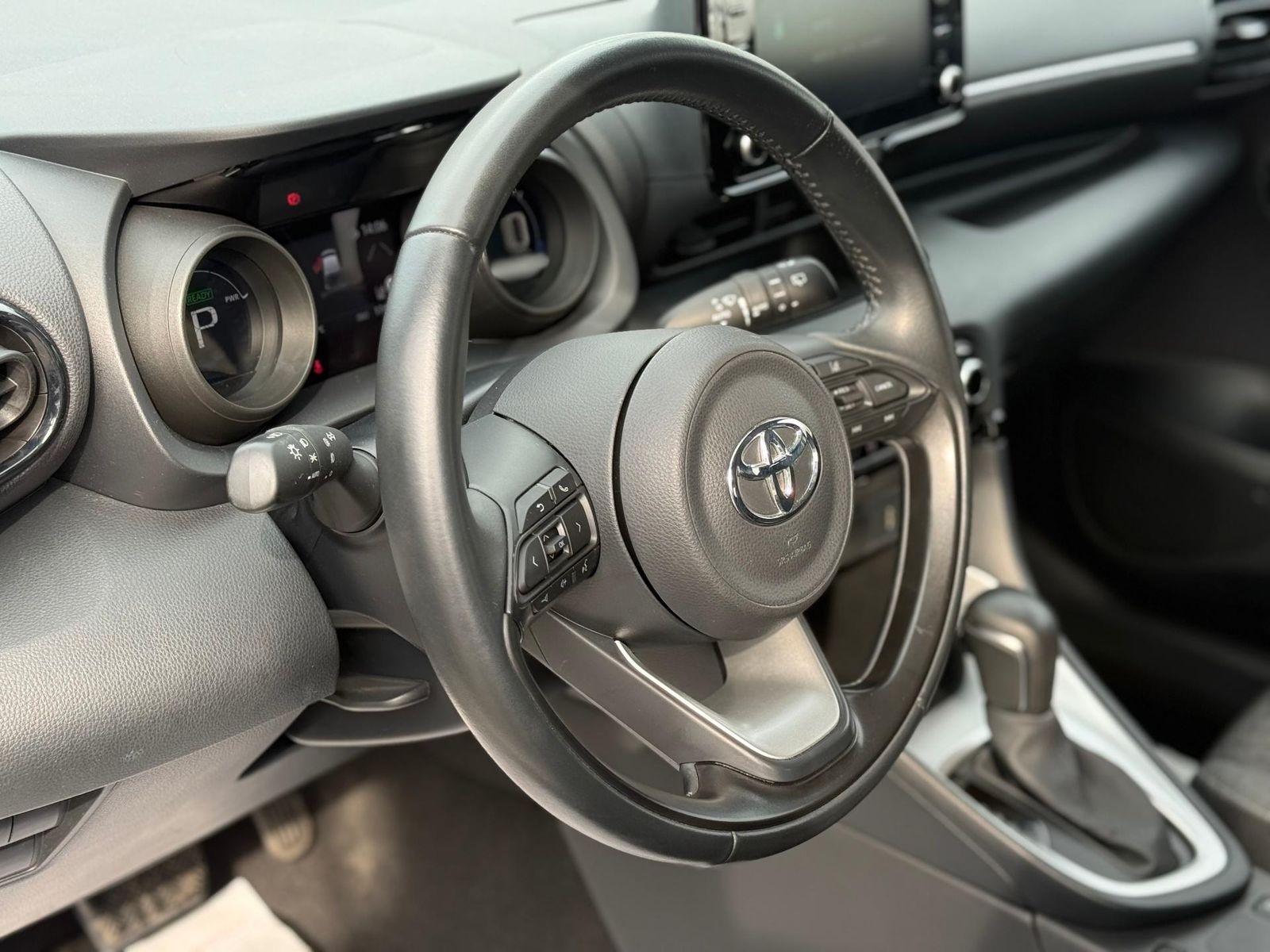 Toyota Yaris 2023 1.5 VVT-i HSD Exclusive Style - foto 7
