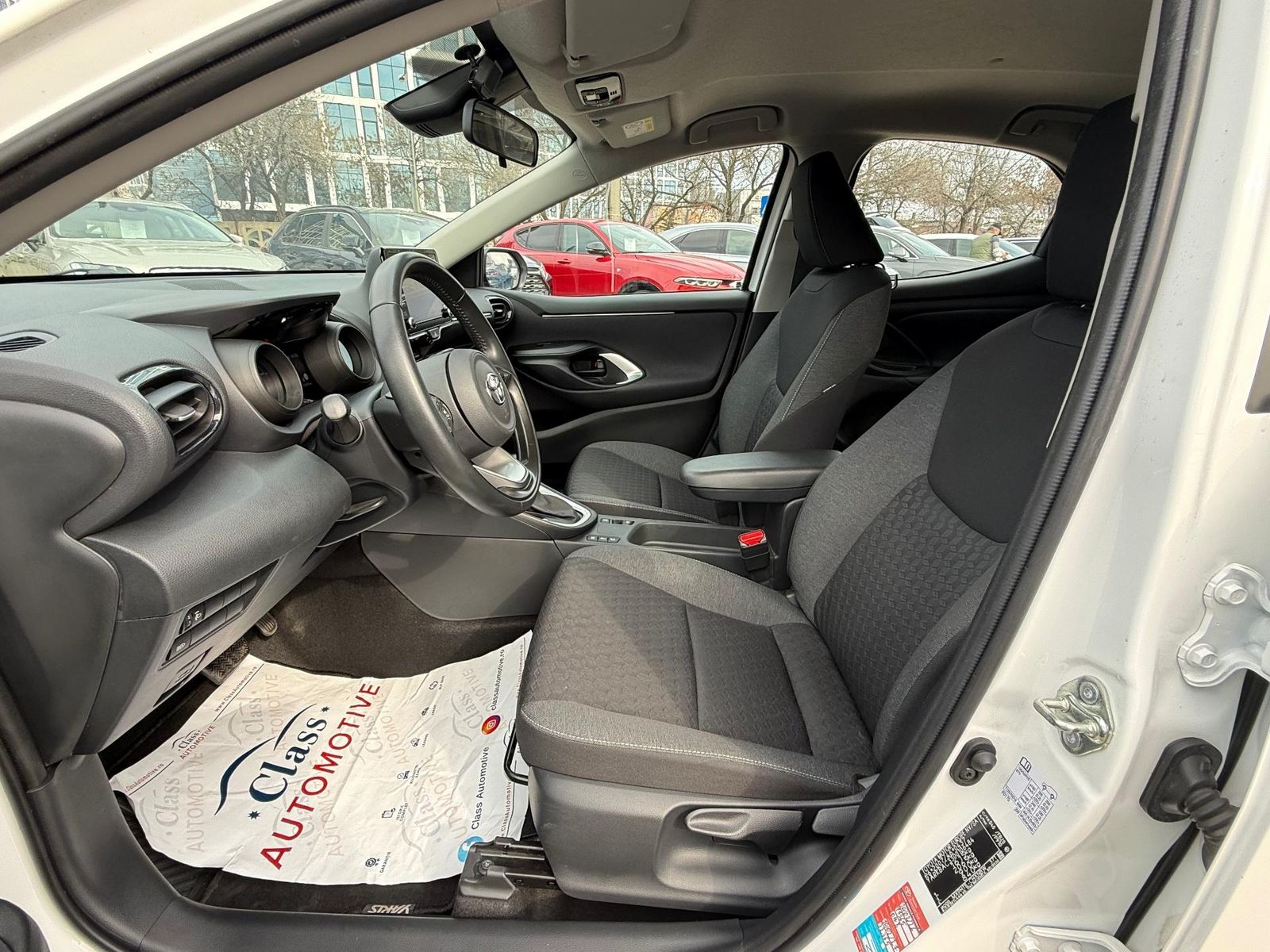Toyota Yaris 2023 1.5 VVT-i HSD Exclusive Style - foto 8