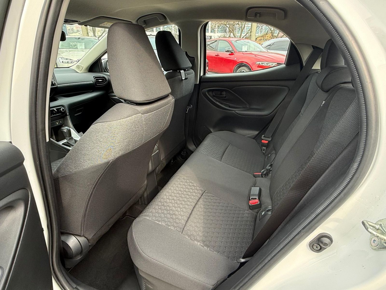Toyota Yaris 2023 1.5 VVT-i HSD Exclusive Style - foto 9