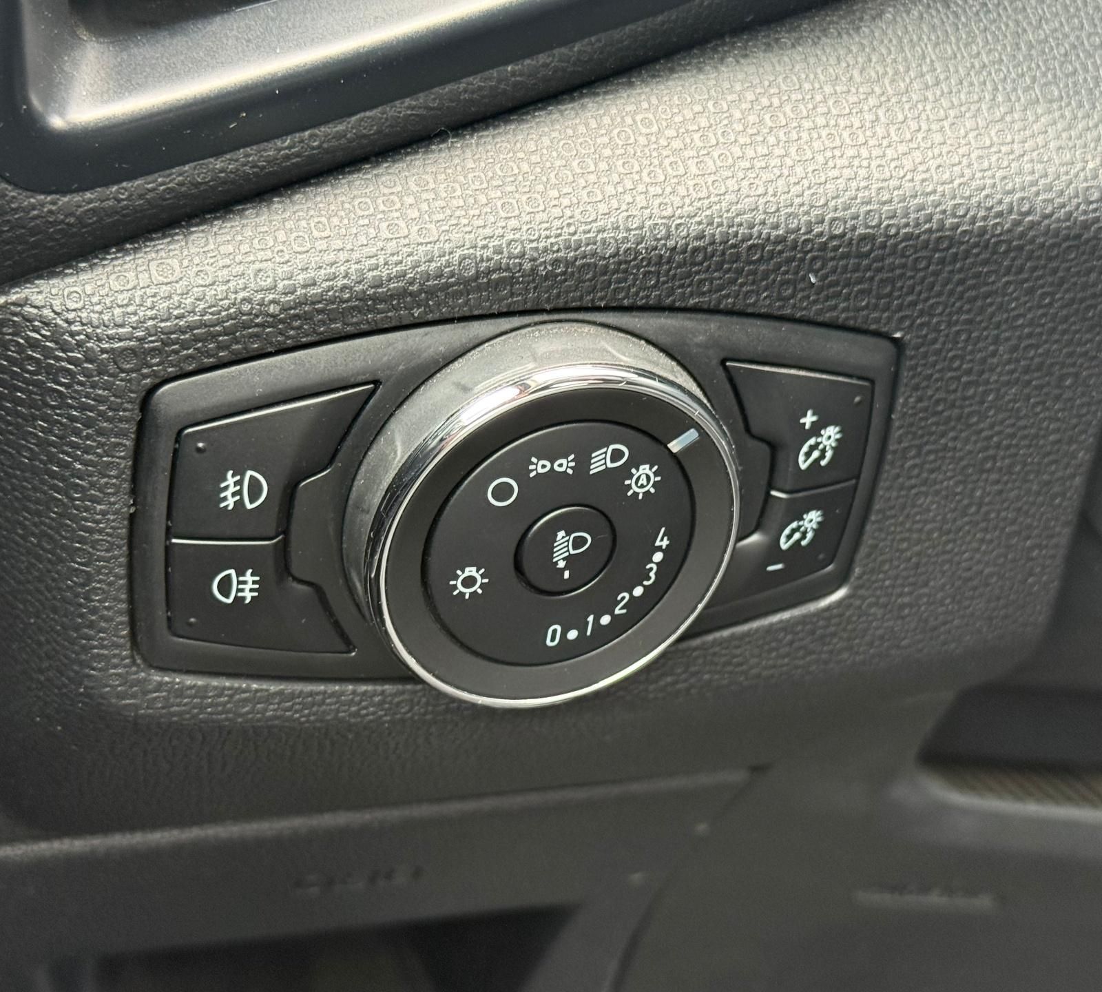 Ford EcoSport 1.0 Ecoboost Titanium 125 CP - Cutie AUTOMATA - foto 23