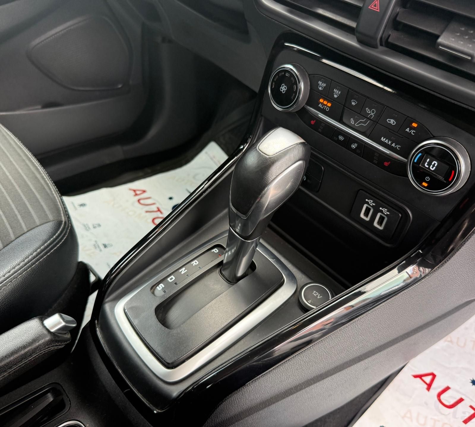Ford EcoSport 1.0 Ecoboost Titanium 125 CP - Cutie AUTOMATA - foto 27