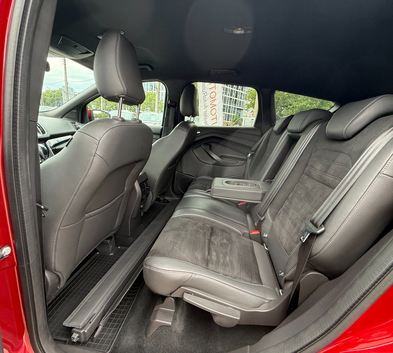 Ford Kuga 2017 - foto 10