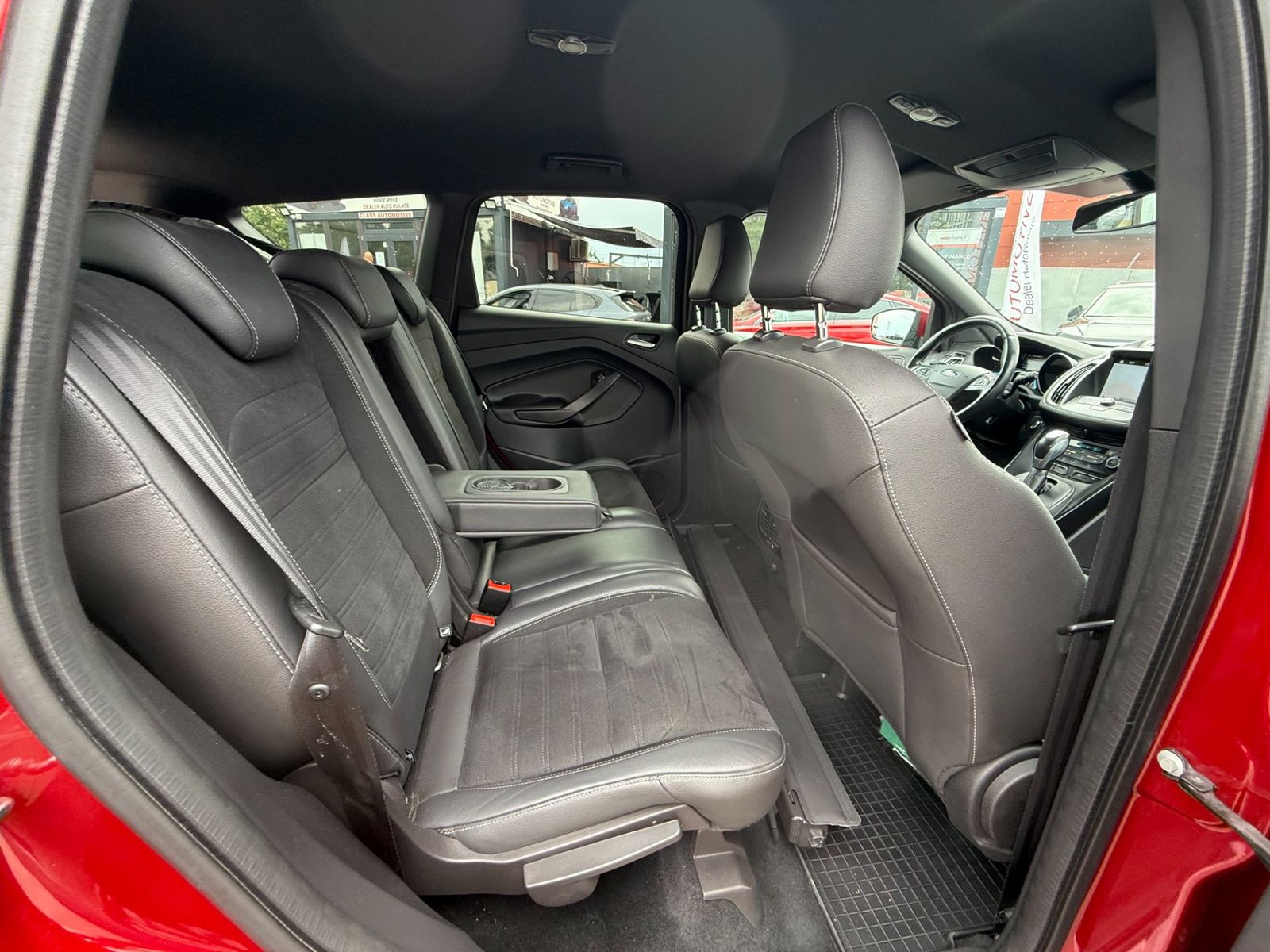Ford Kuga 2017 - foto 27