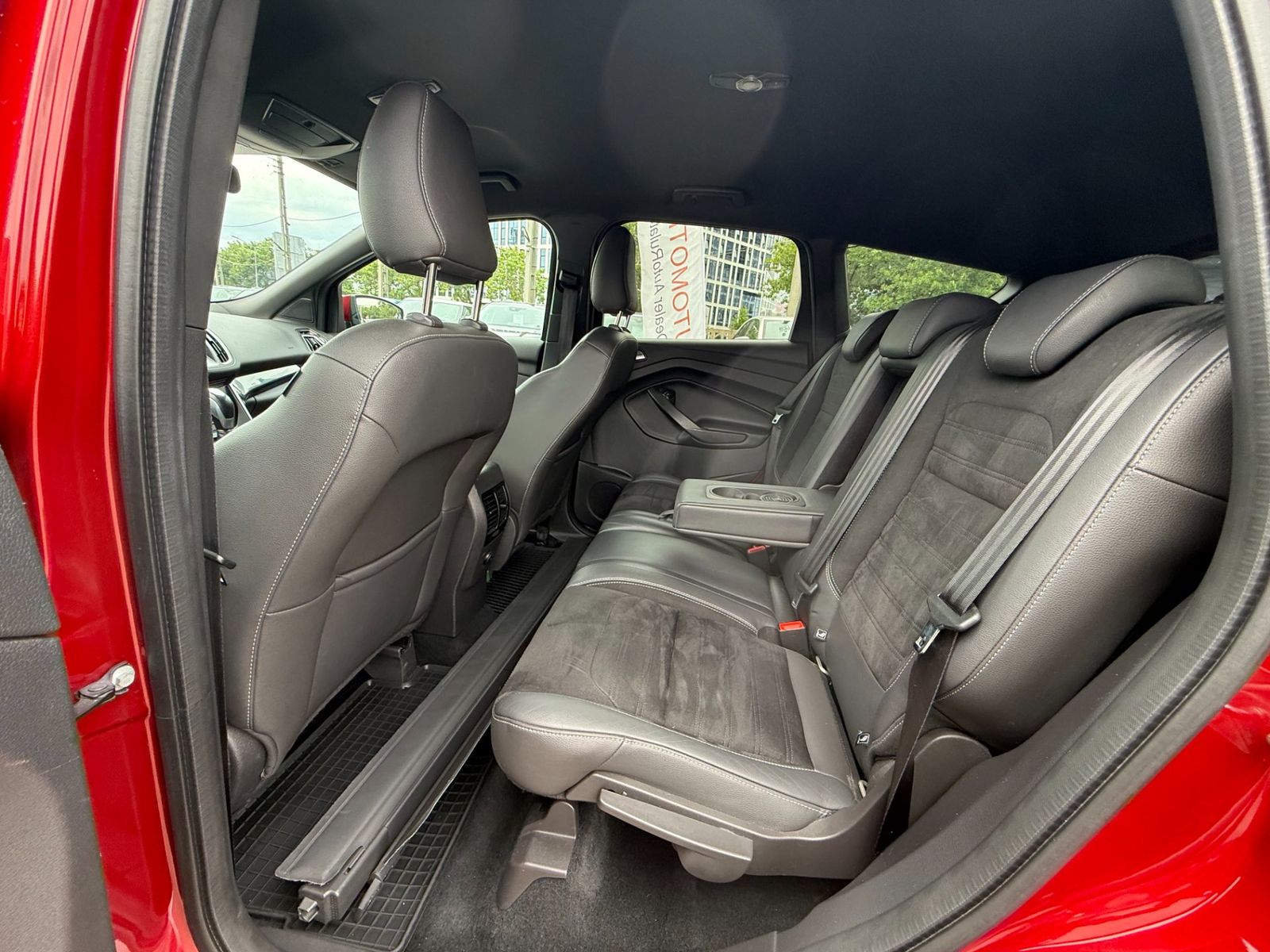 Ford Kuga 2017 - foto 11