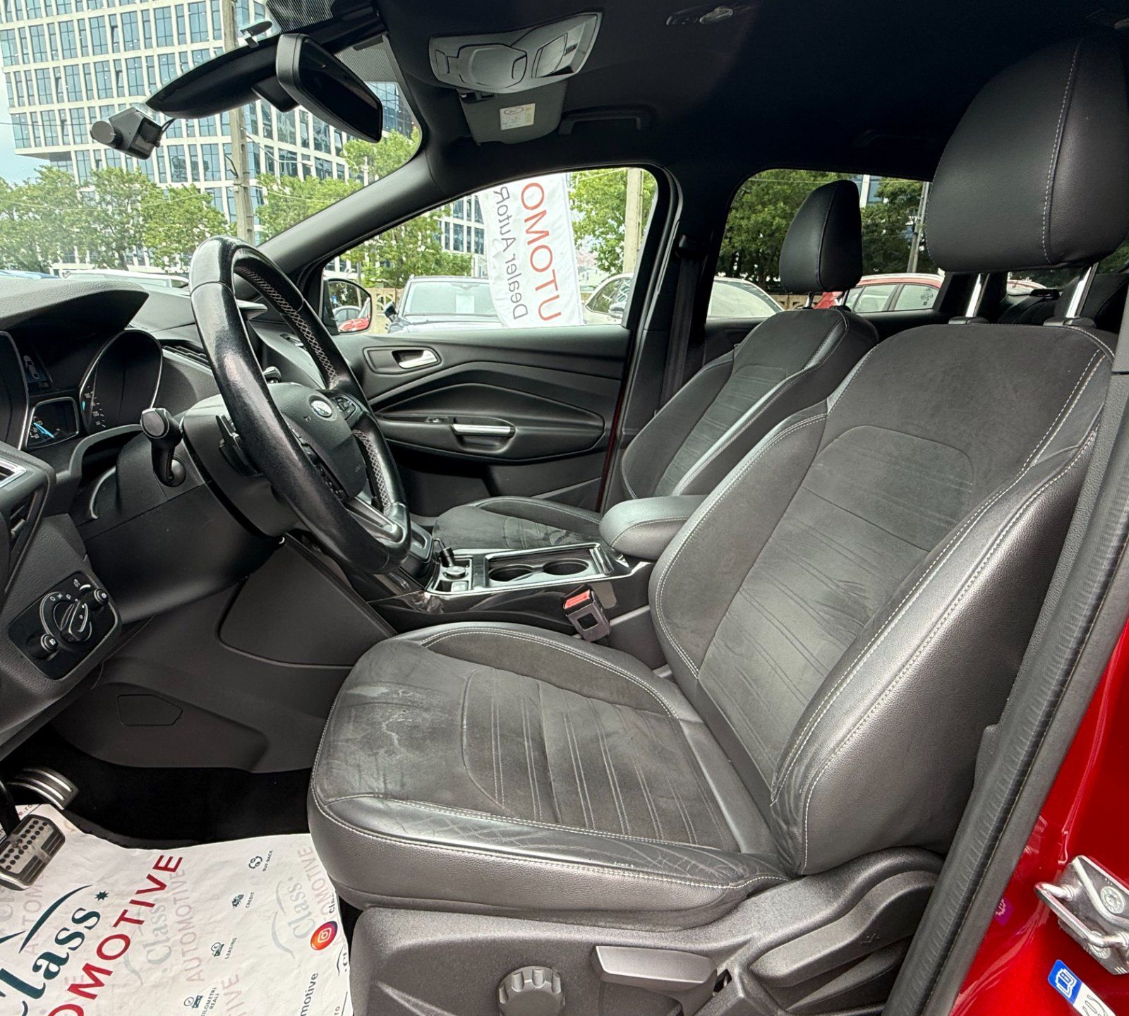 Ford Kuga 2017 - foto 13