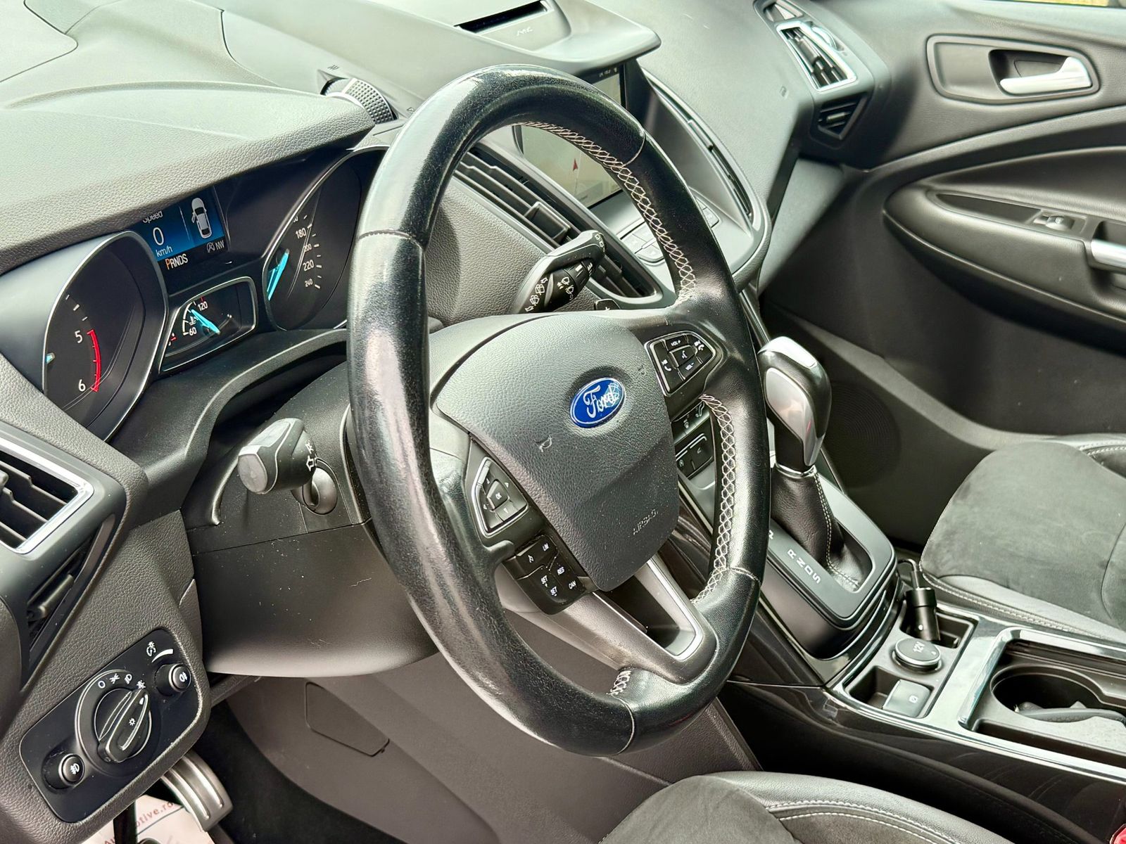 Ford Kuga 2017 - foto 7