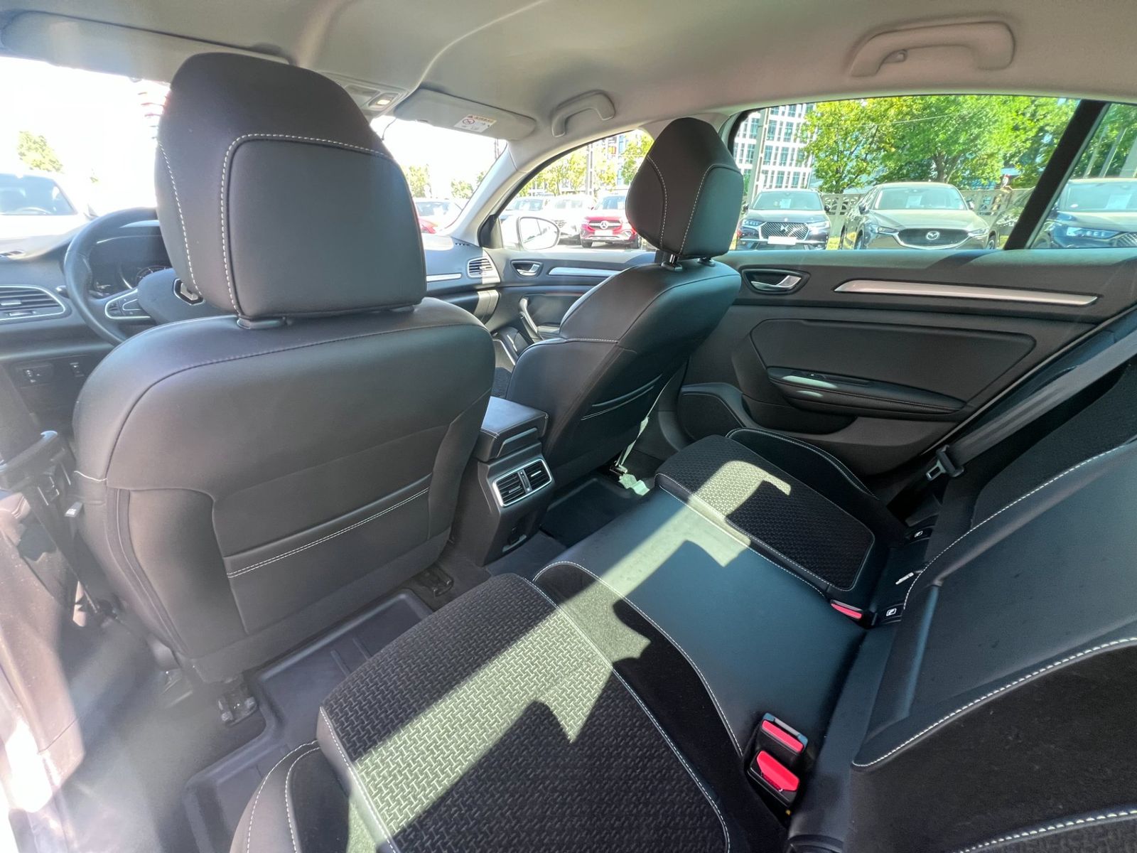 Renault Megane 2019 - foto 15