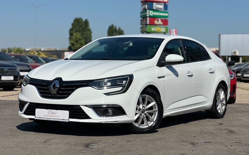 Renault Megane 2019 - foto 1