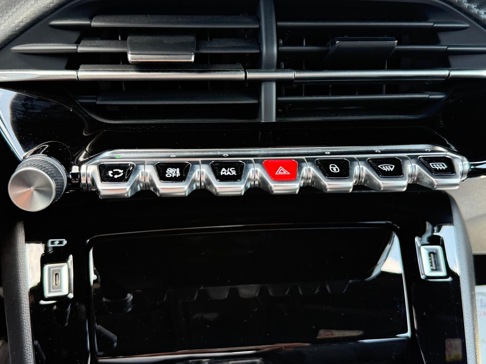 Peugeot 2008 2023 - foto 19